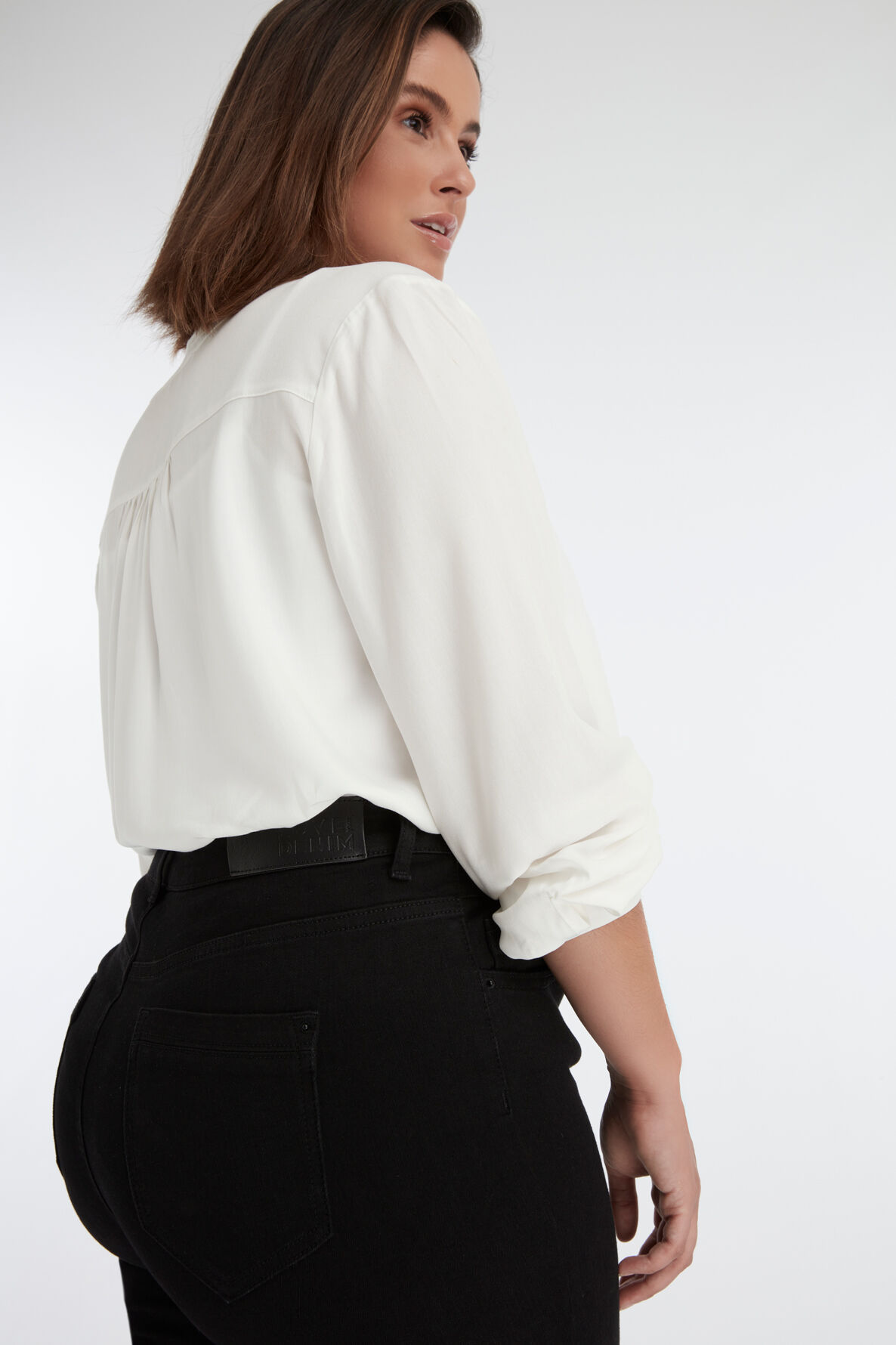 Jean coupe slim IRIS image number 4