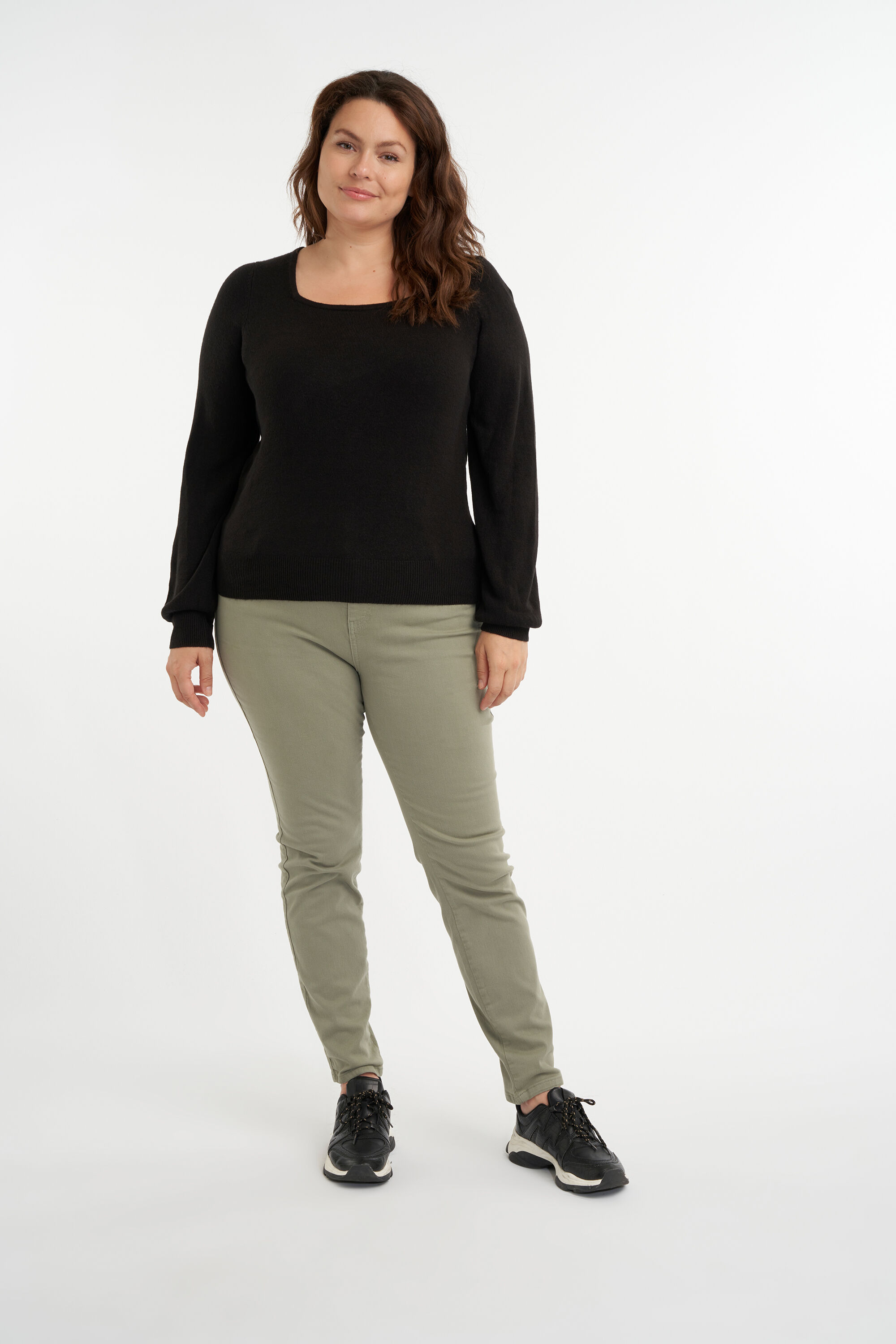 Pull &agrave; col carr&eacute; image number 5