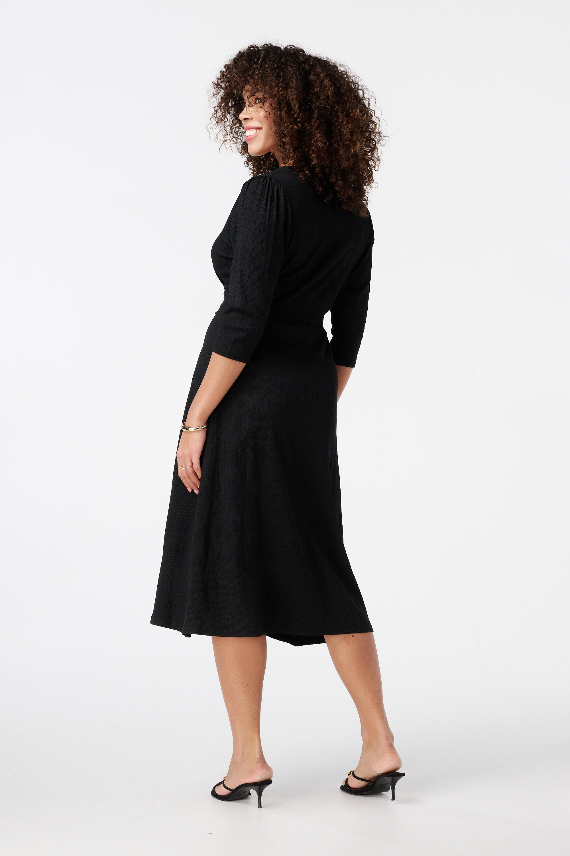 Robe midi textur&eacute;e image number 3