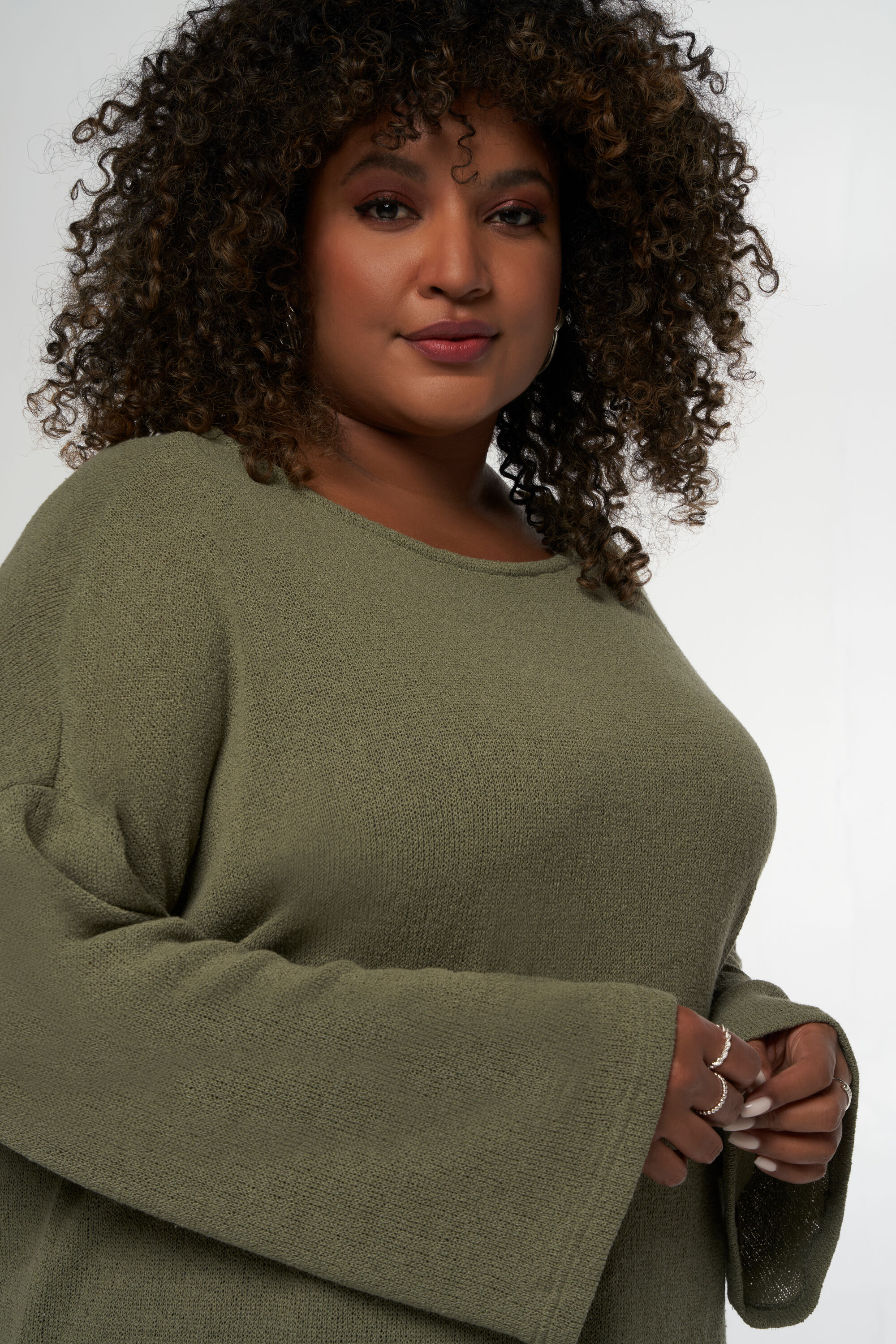 Haut &agrave; manches longues &eacute;vas&eacute;es image number 4