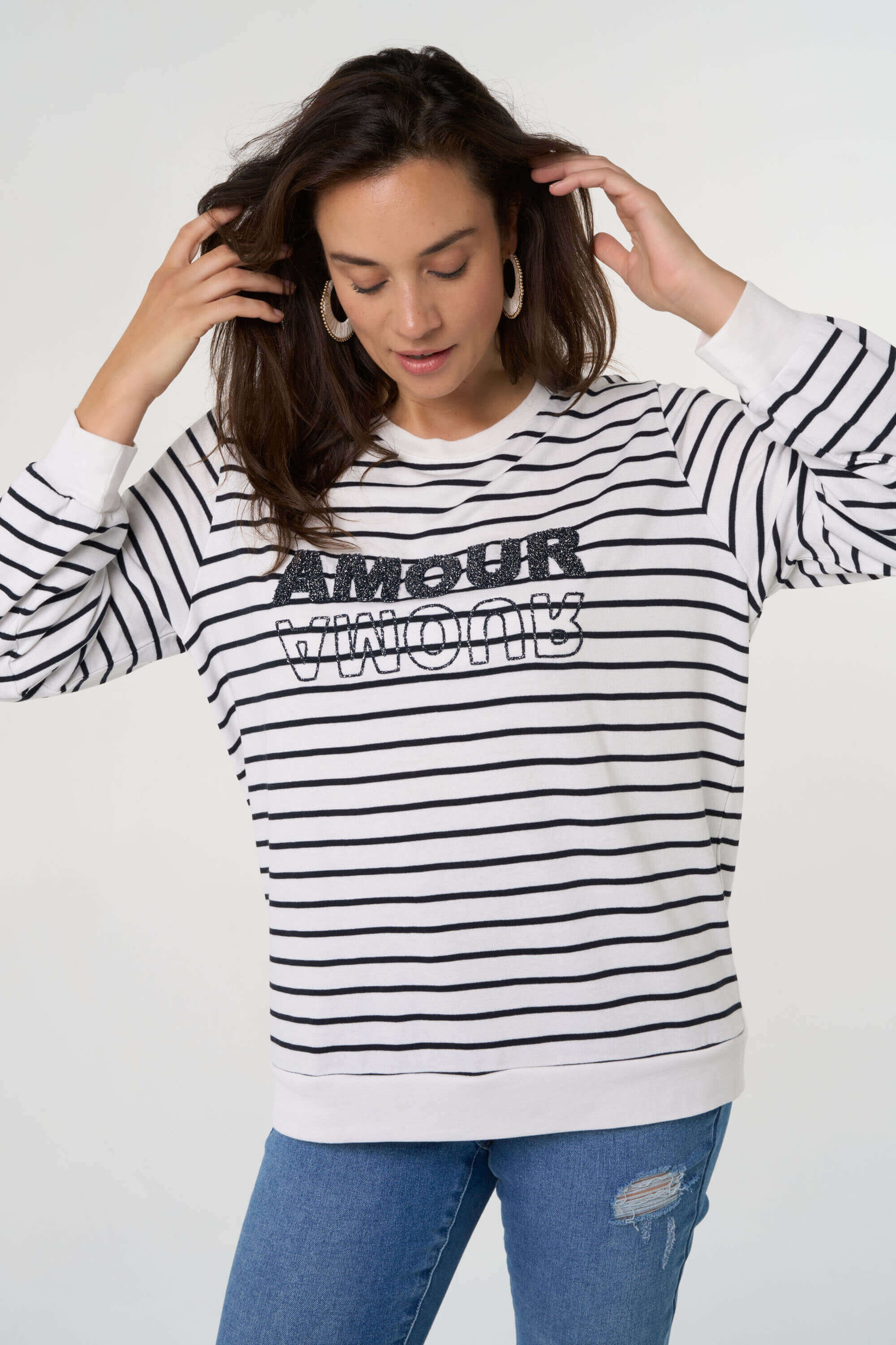 Pull femme avec inscription new arrivals