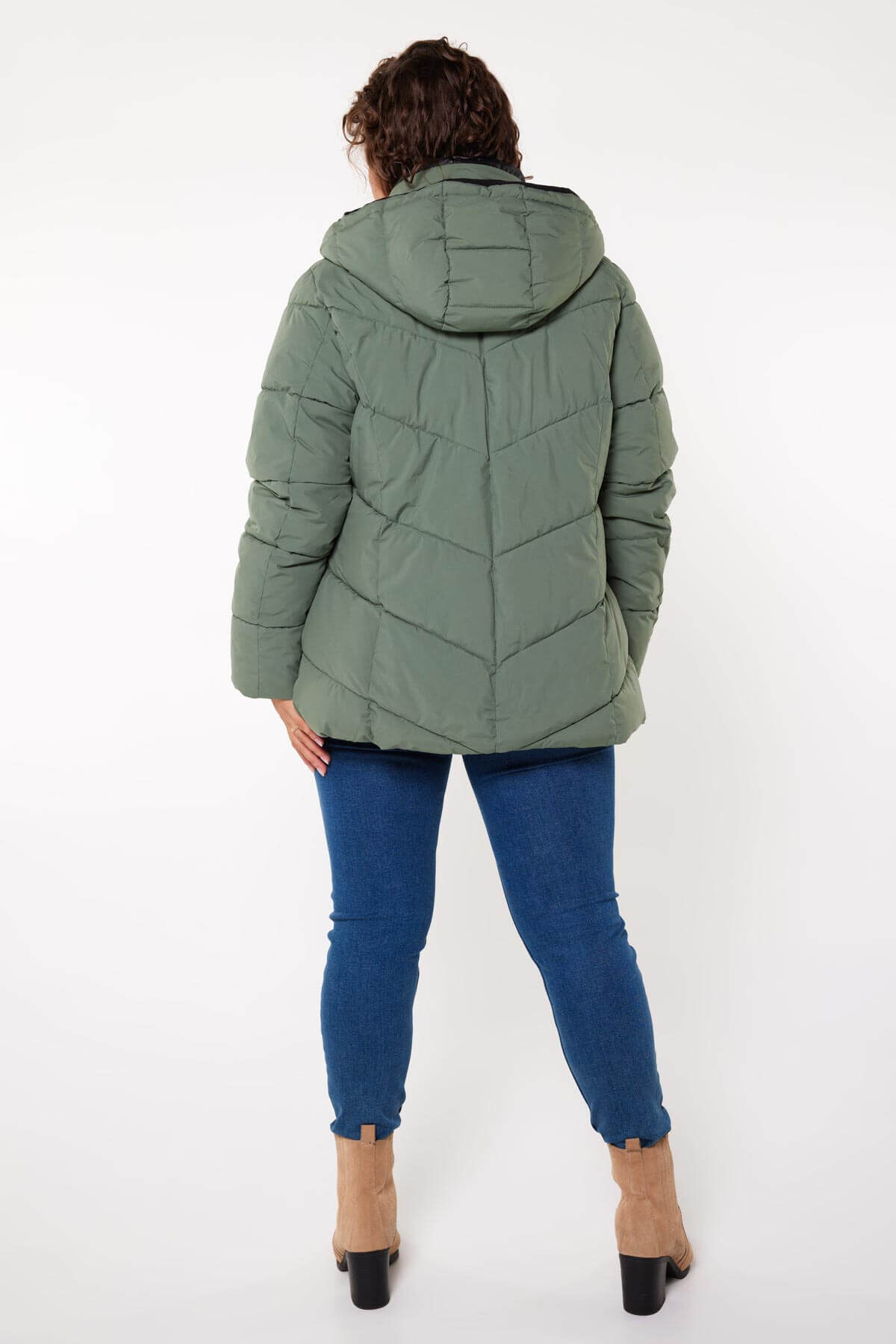 Veste matelass&eacute;e avec capuche image number 4