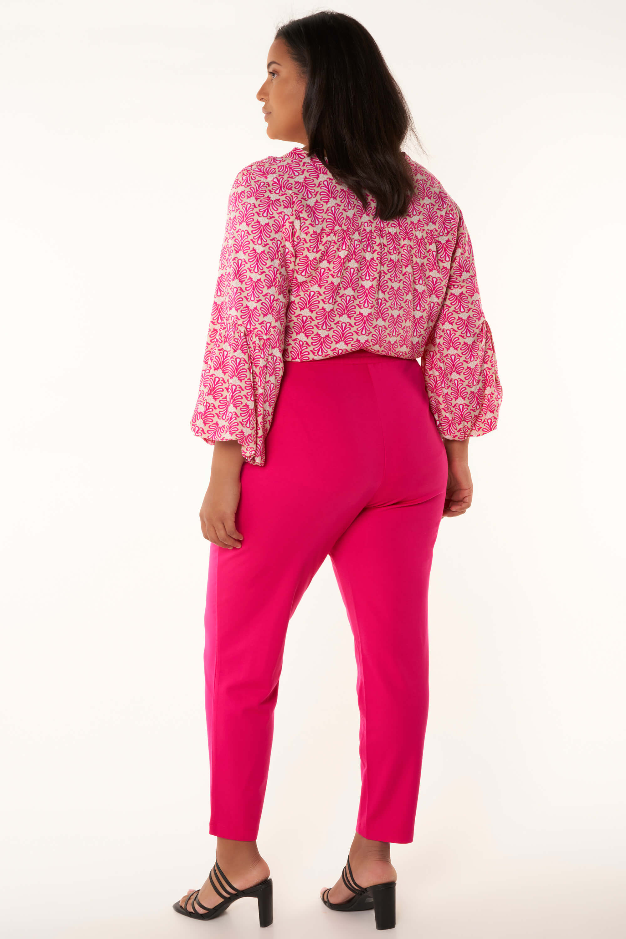 Jogging image number 3