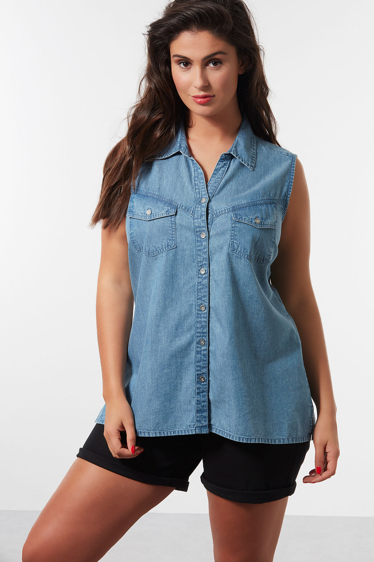 Chemisier en denim sans manches avec broderies image number 3