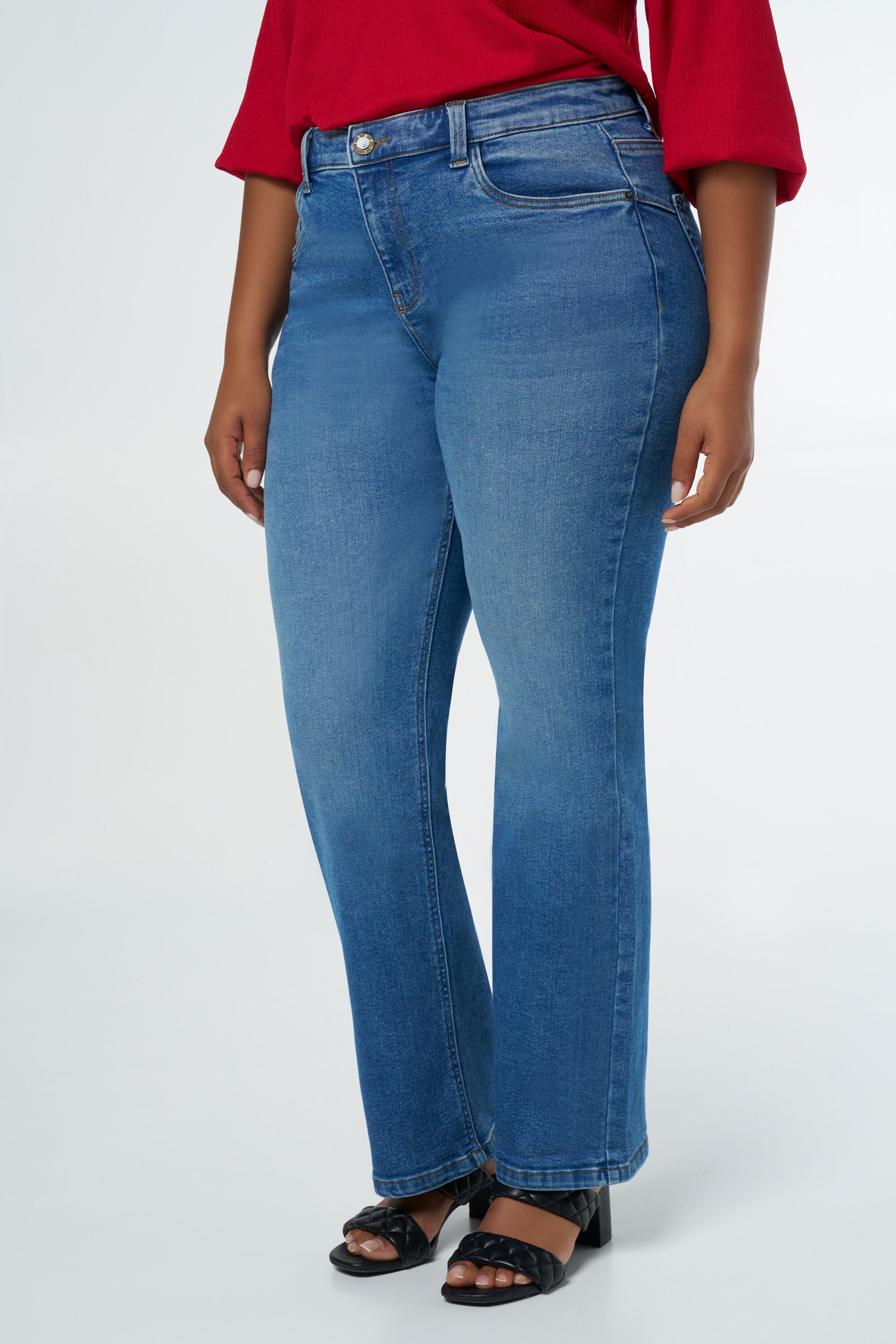 Femmes Jean a jambe droite Stonewash Denim MS Mode