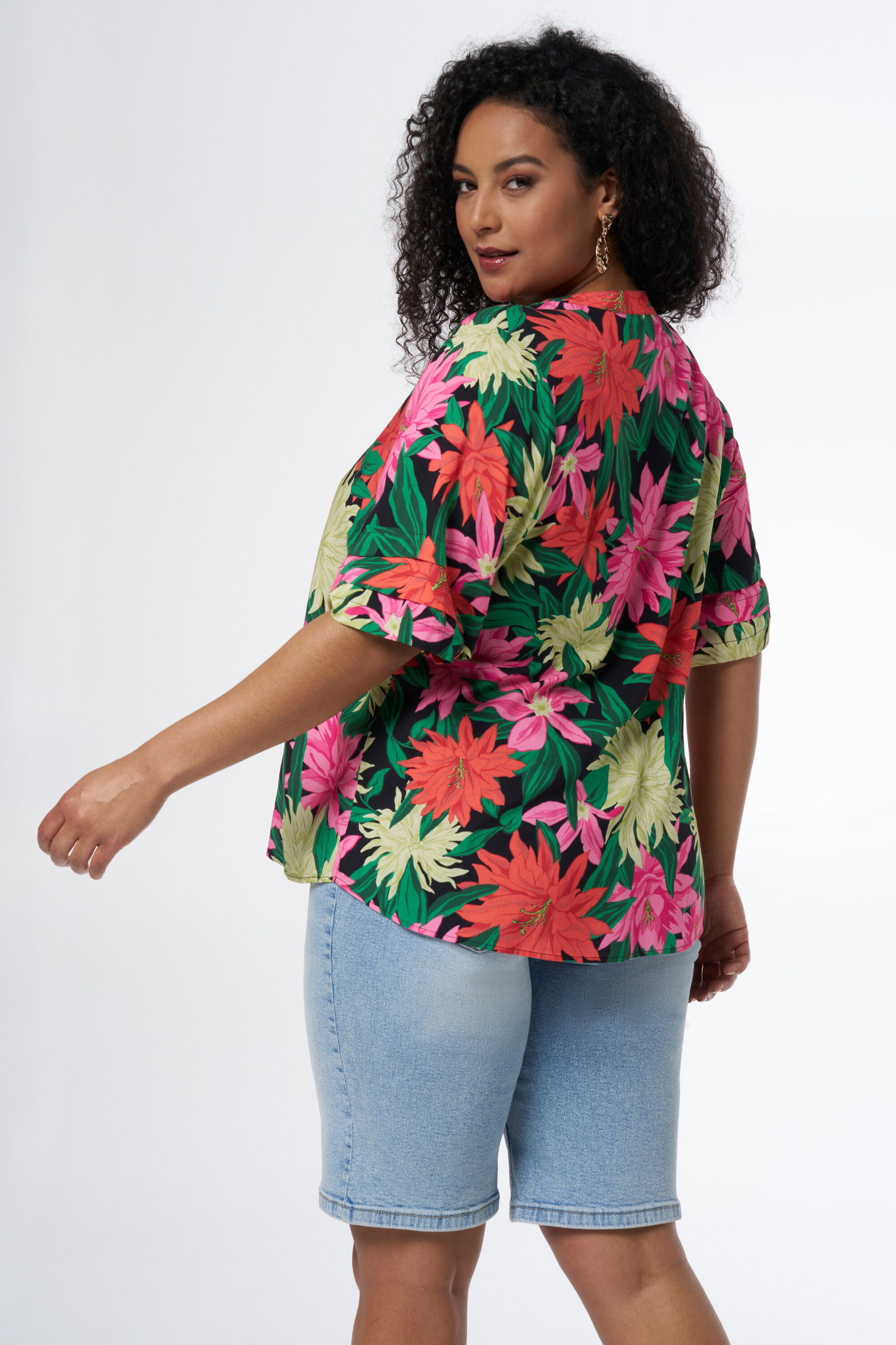 Chemisier &agrave; manches courtes et &agrave; imprim&eacute; image number 3