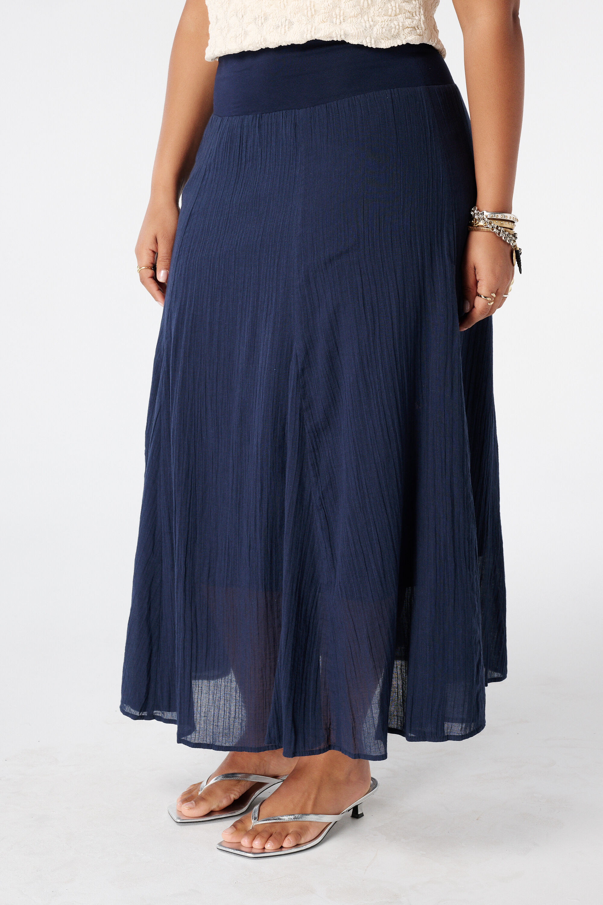 Jupe maxi &eacute;vas&eacute;e image number 5