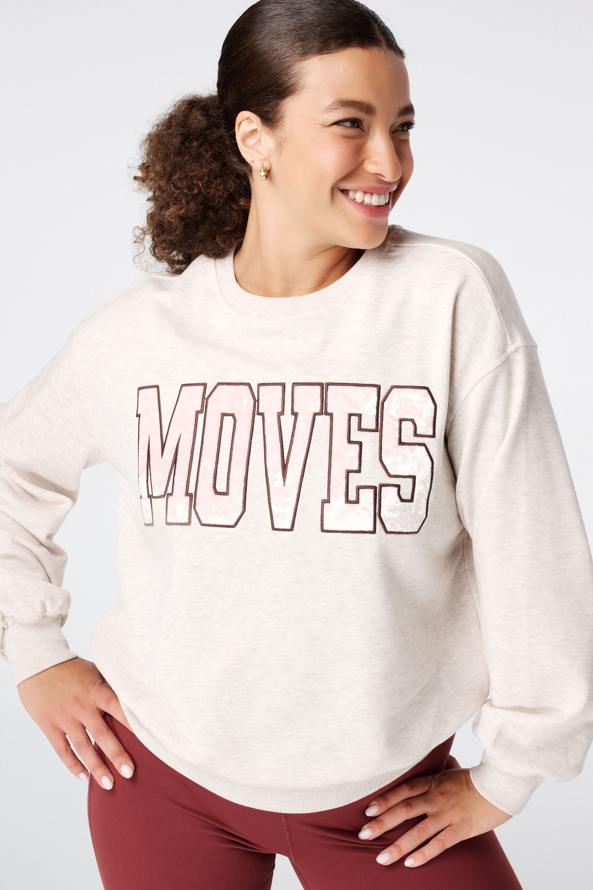 Sweat avec illustration image number 4