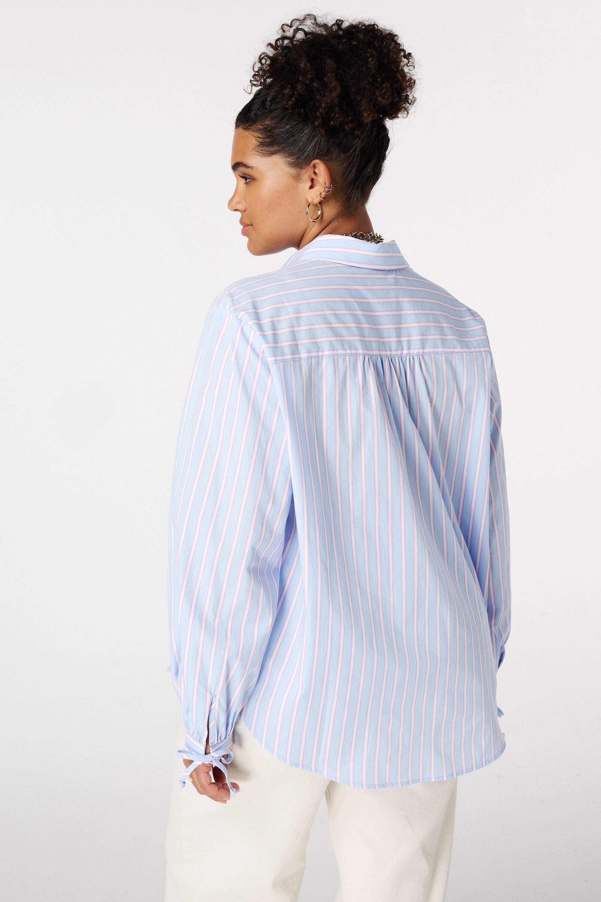 Blouse ray&eacute;e image number 3