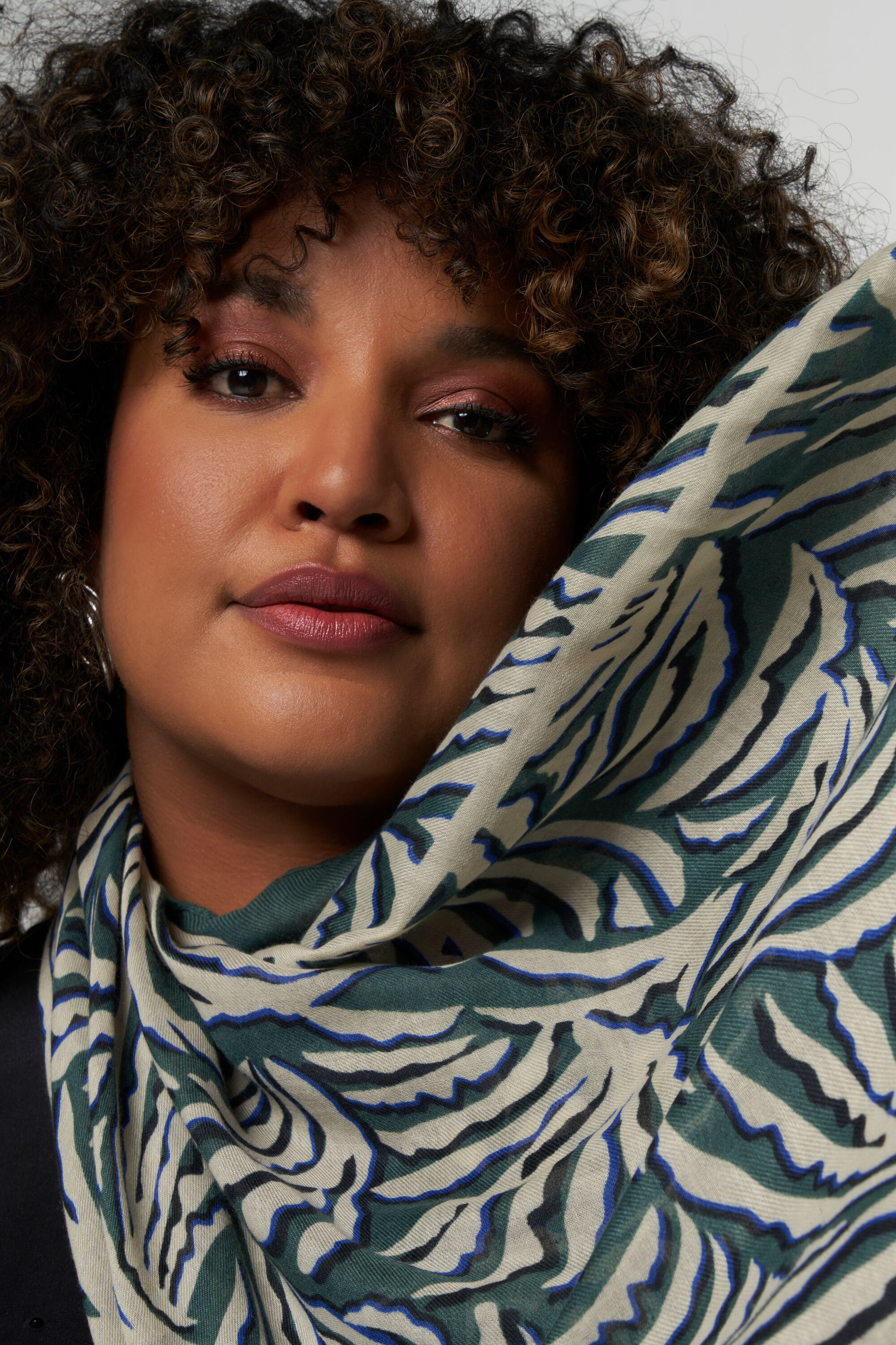 &Eacute;charpe &agrave; imprim&eacute;  image number 1