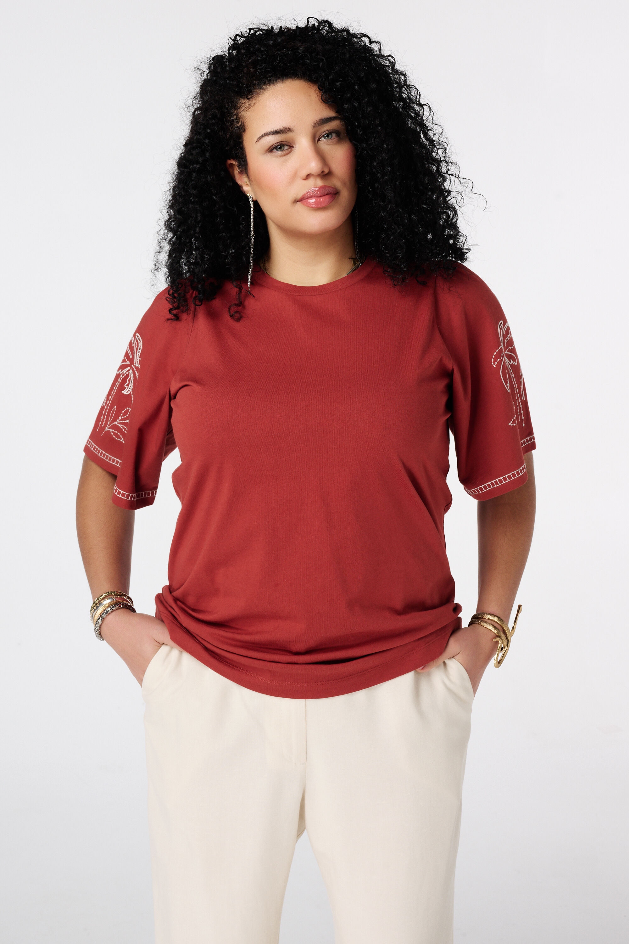 T-shirt avec broderie