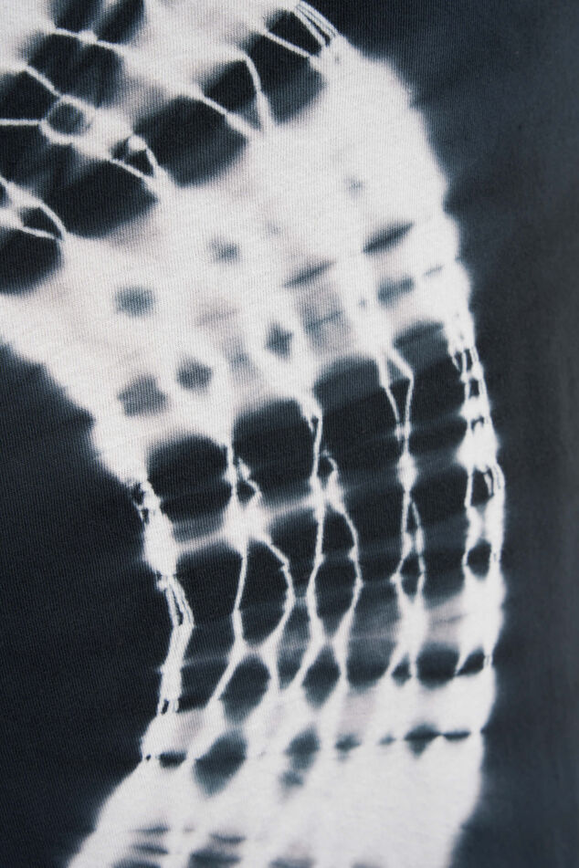 Robe avec un imprimé teinture-au-nœud image number 5