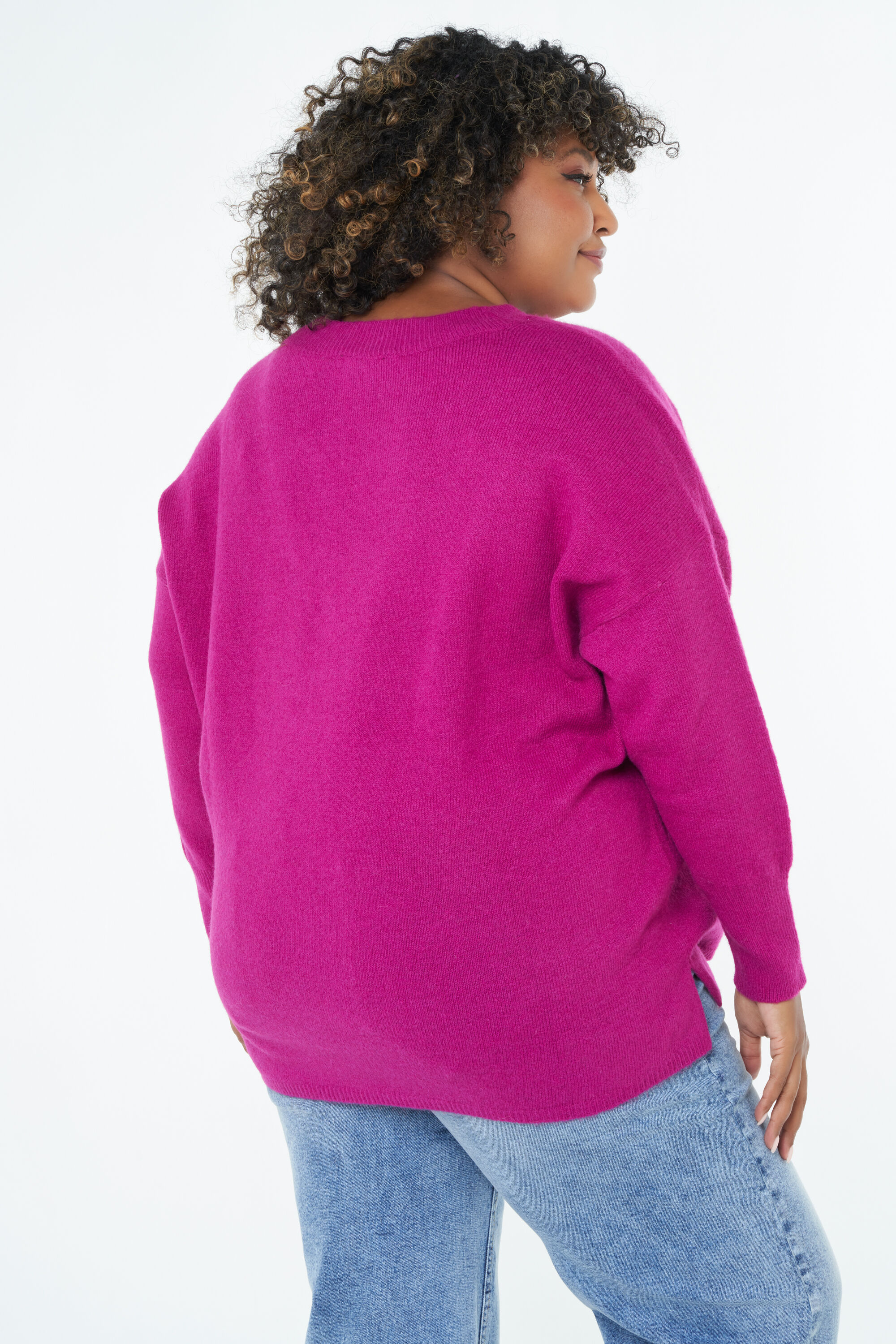 Pull en maille fine &agrave; col en V image number 3