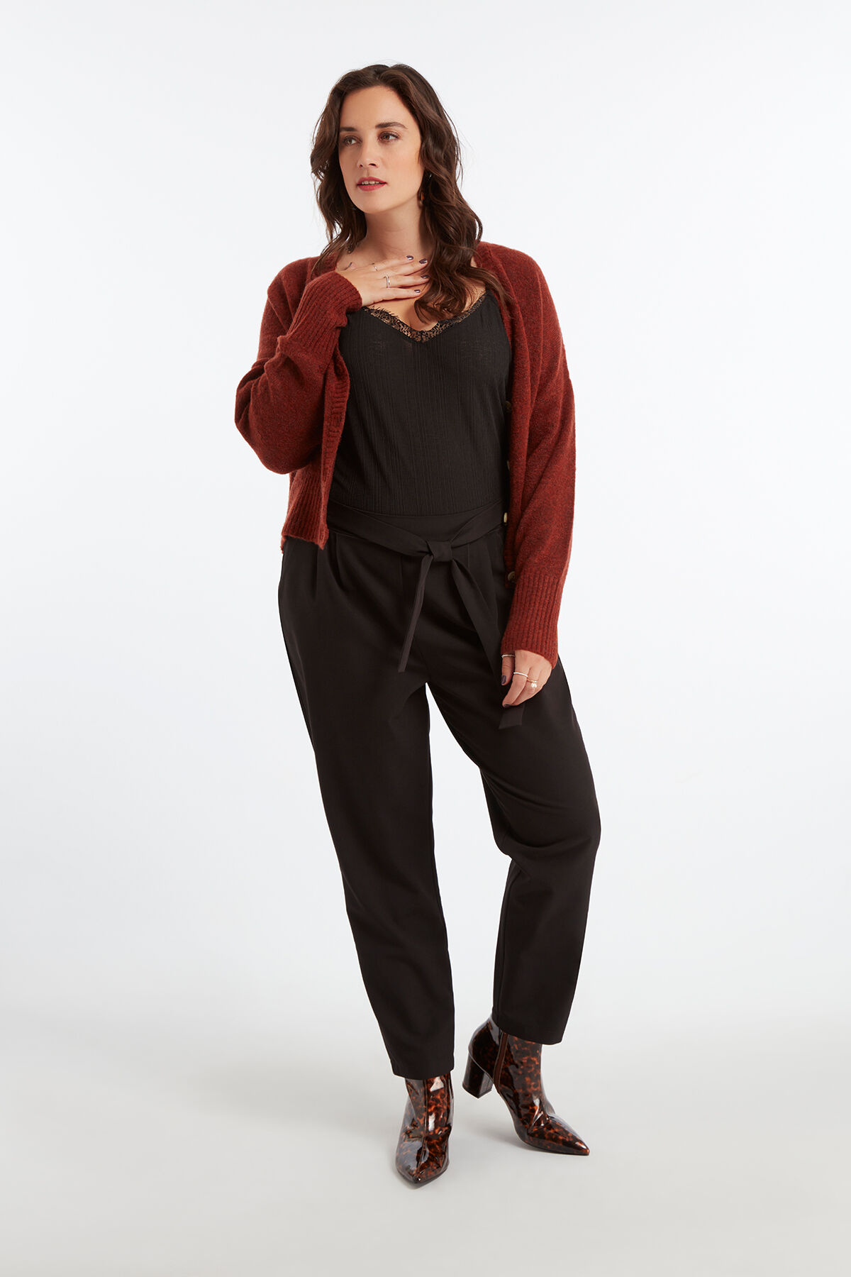 Cardigan court image number 5