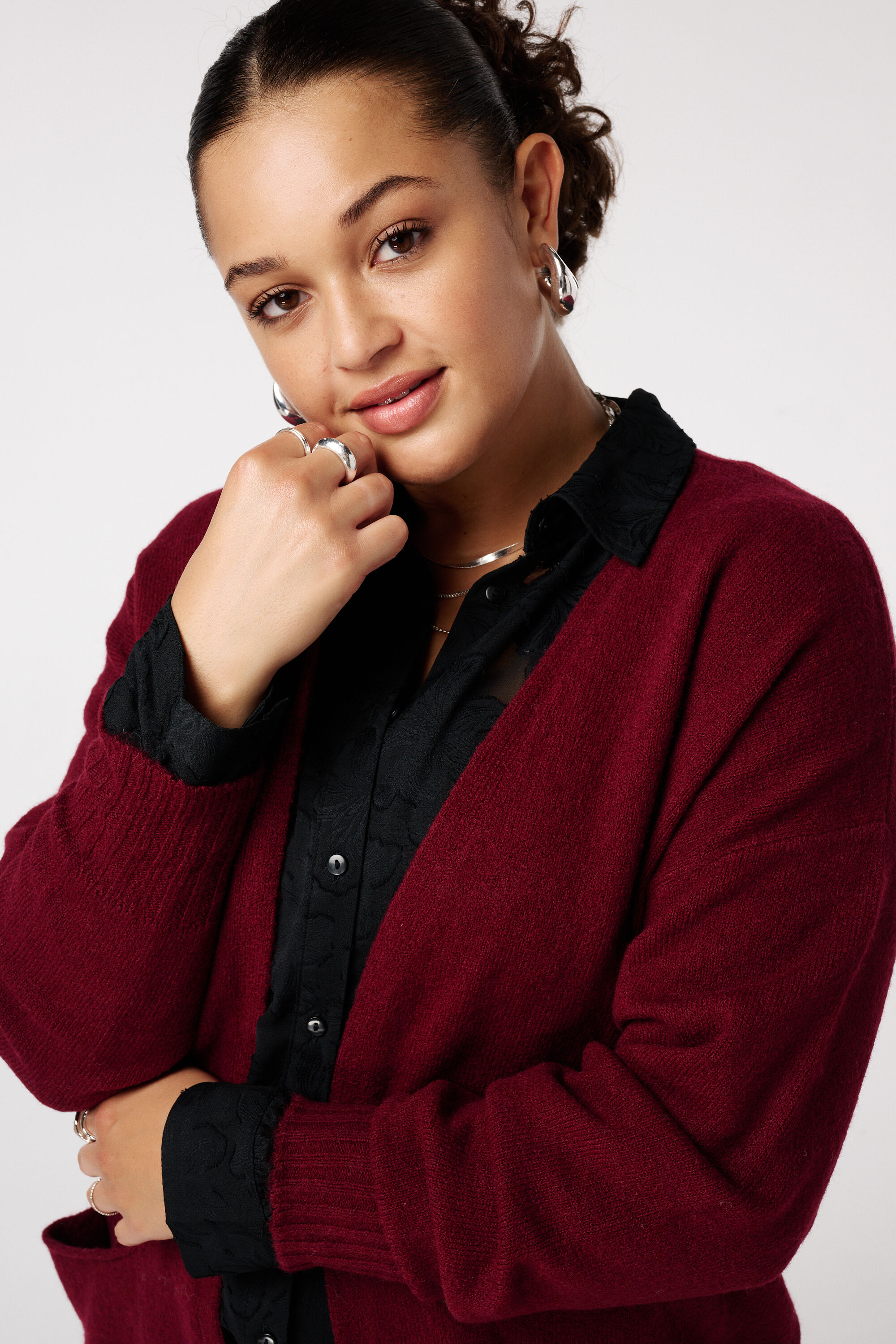 Cardigan mi-long avec poches lat&eacute;rales image number 4