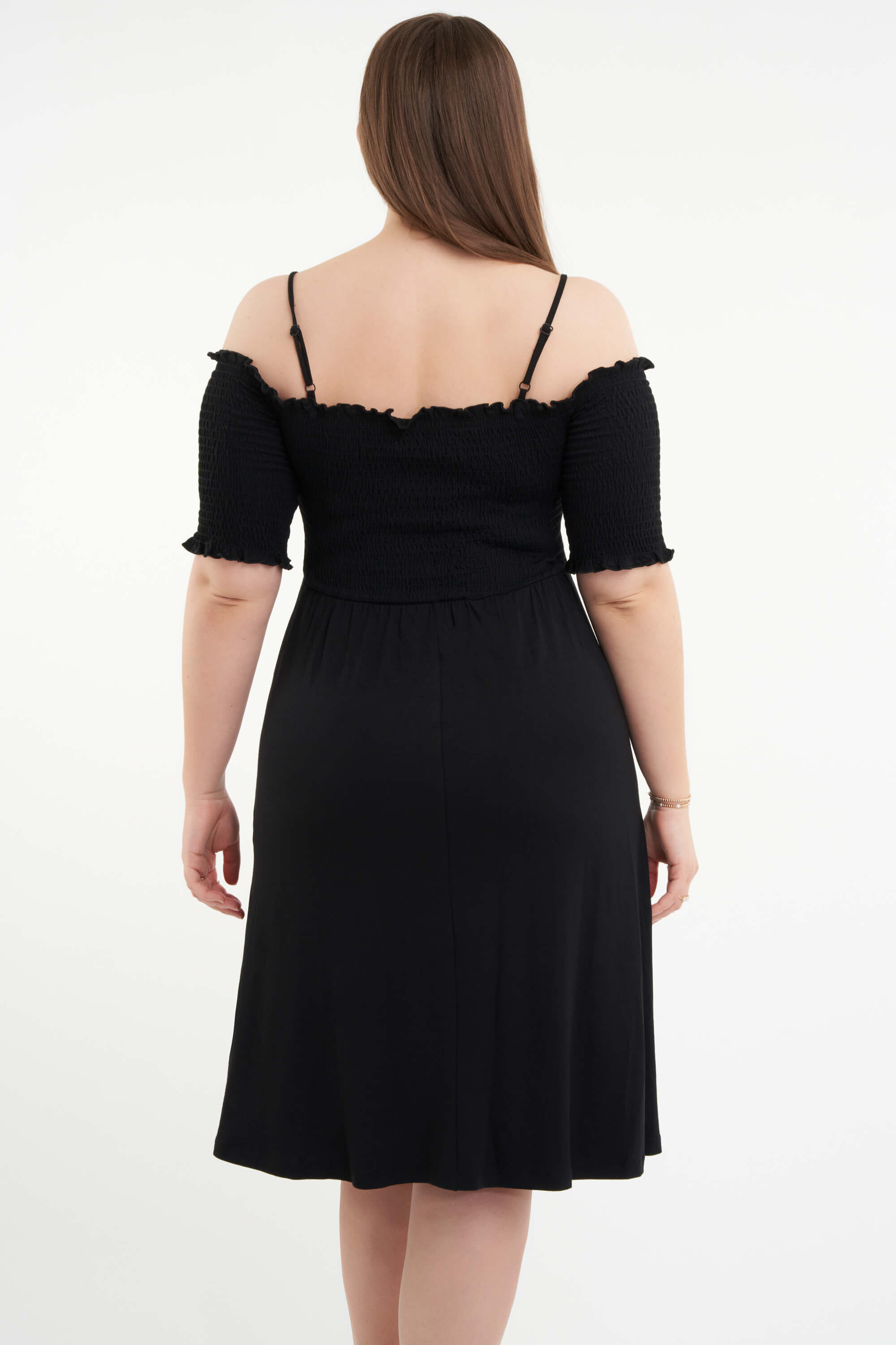 Robe &agrave; &eacute;paules d&eacute;nud&eacute;es image number 4