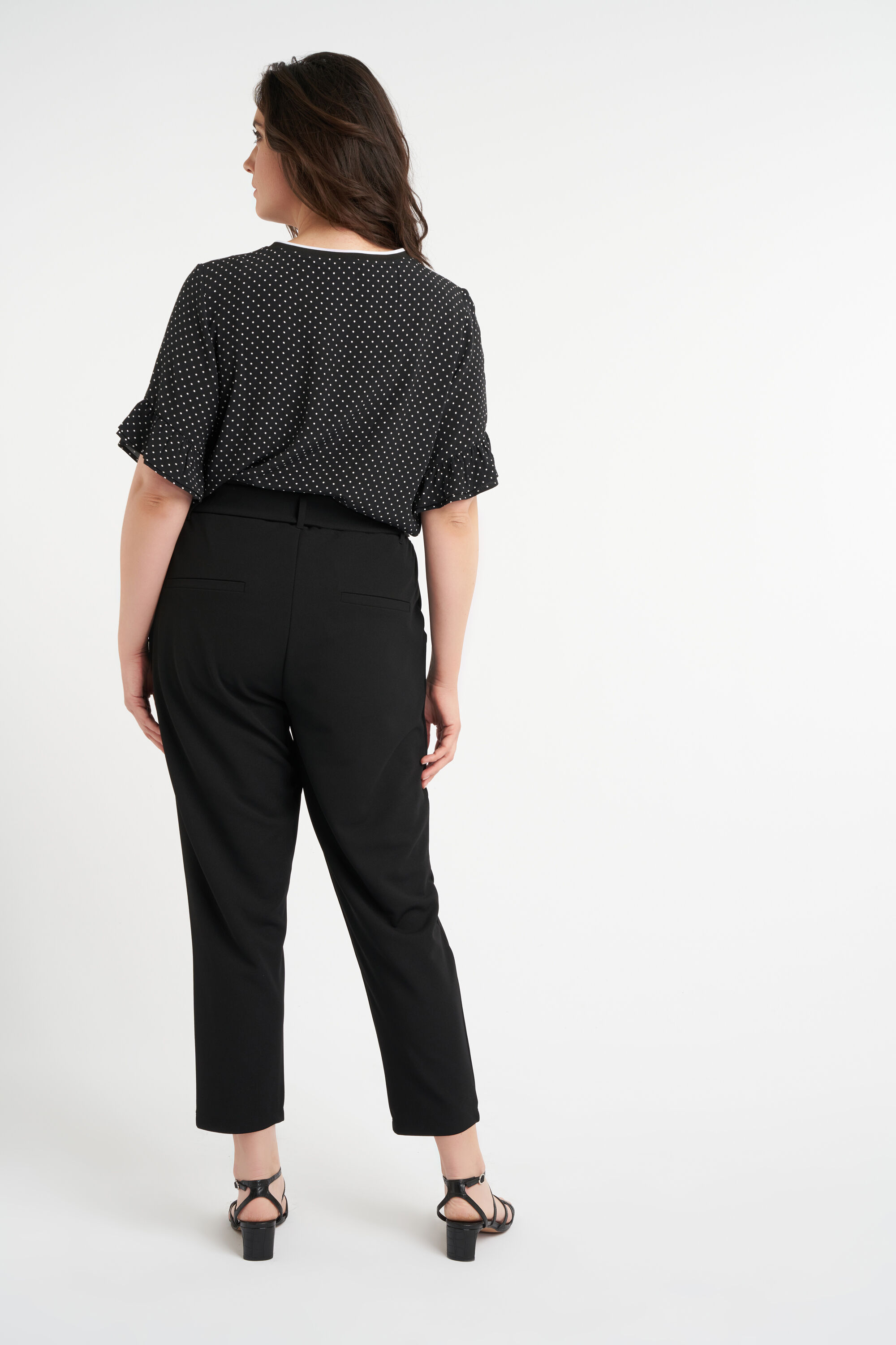 Pantalon avec n&oelig;ud papillon image number 3