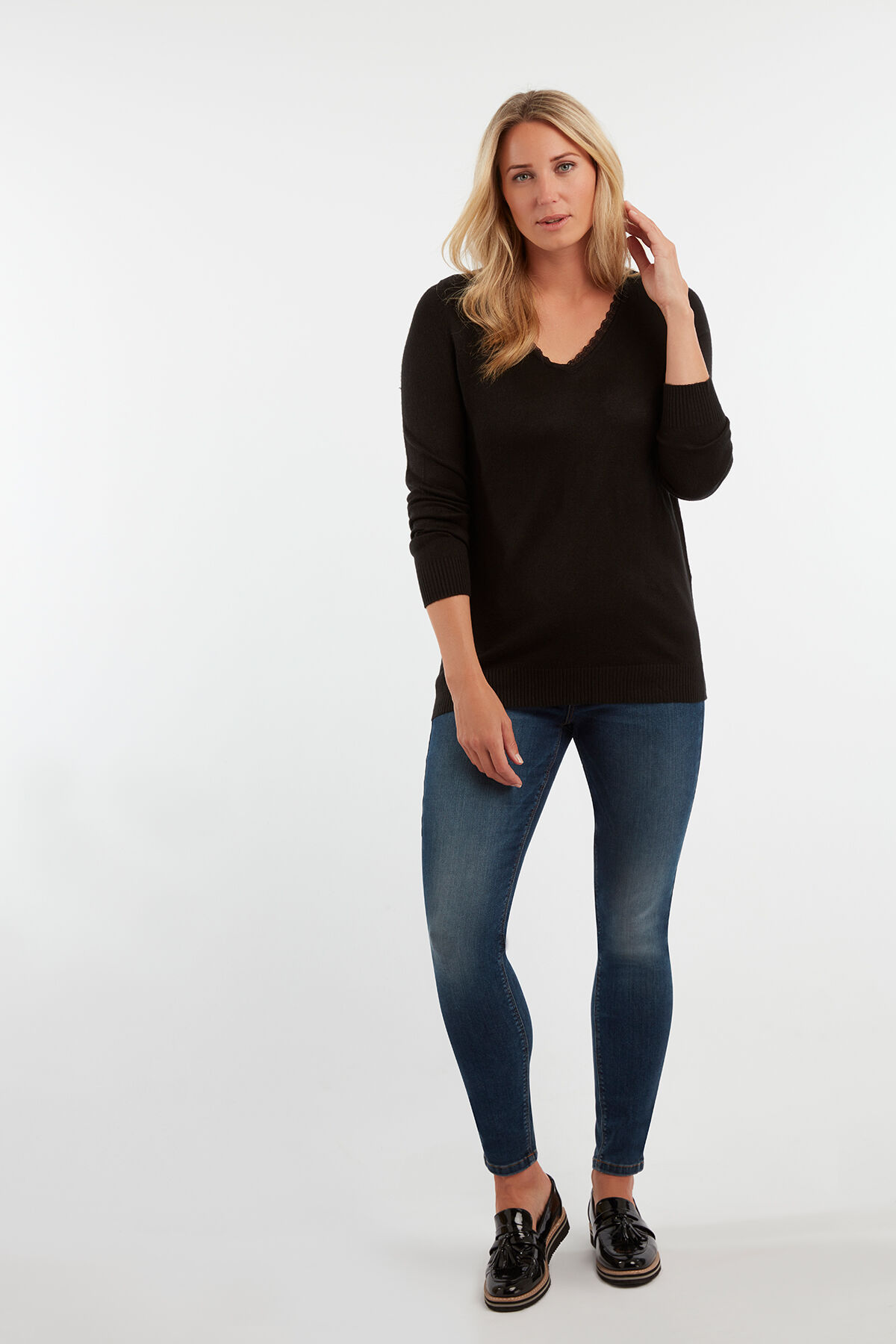 Pull avec dentelle image number 3