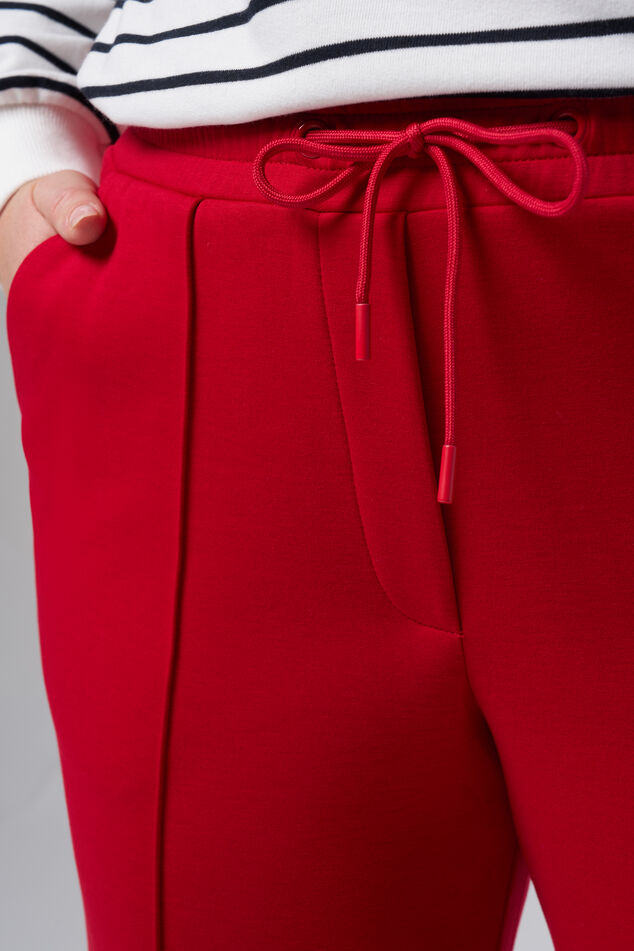 Jean avec couture décorative  image number 4