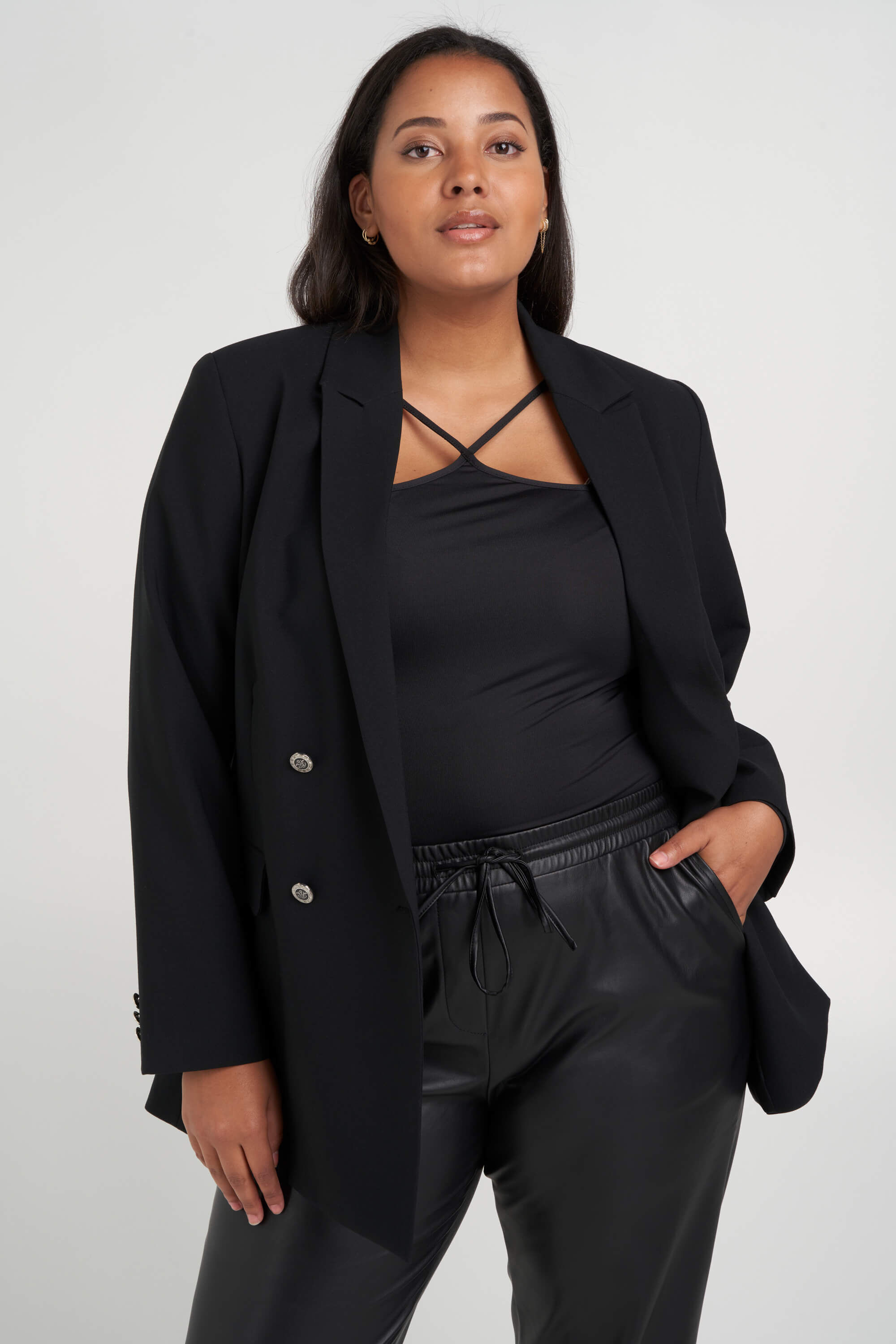 Body avec bretelles crois&eacute;es. image number 6