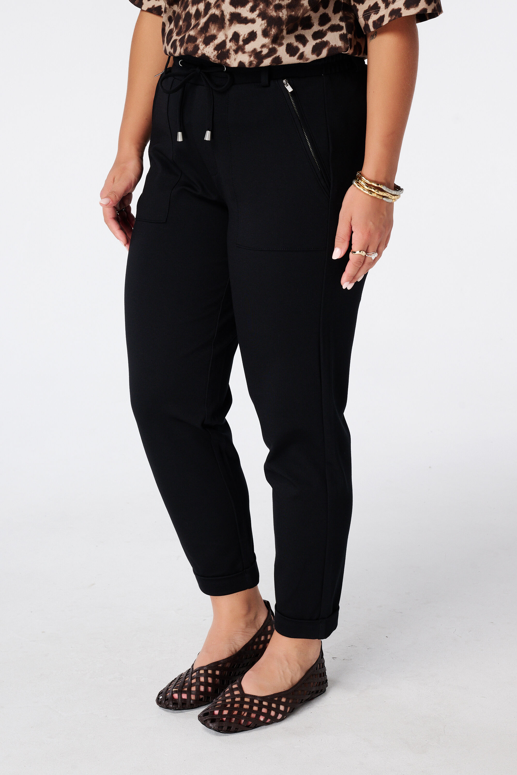 Pantalon fusel&eacute; &agrave; taille &eacute;lastique image number 5
