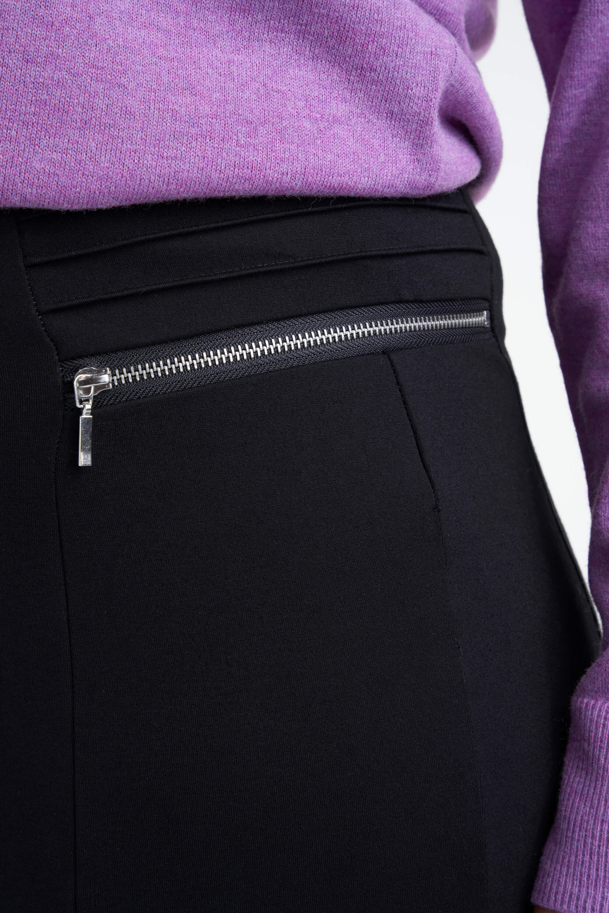 Tregging aux fermetures d&eacute;coratives image number 5