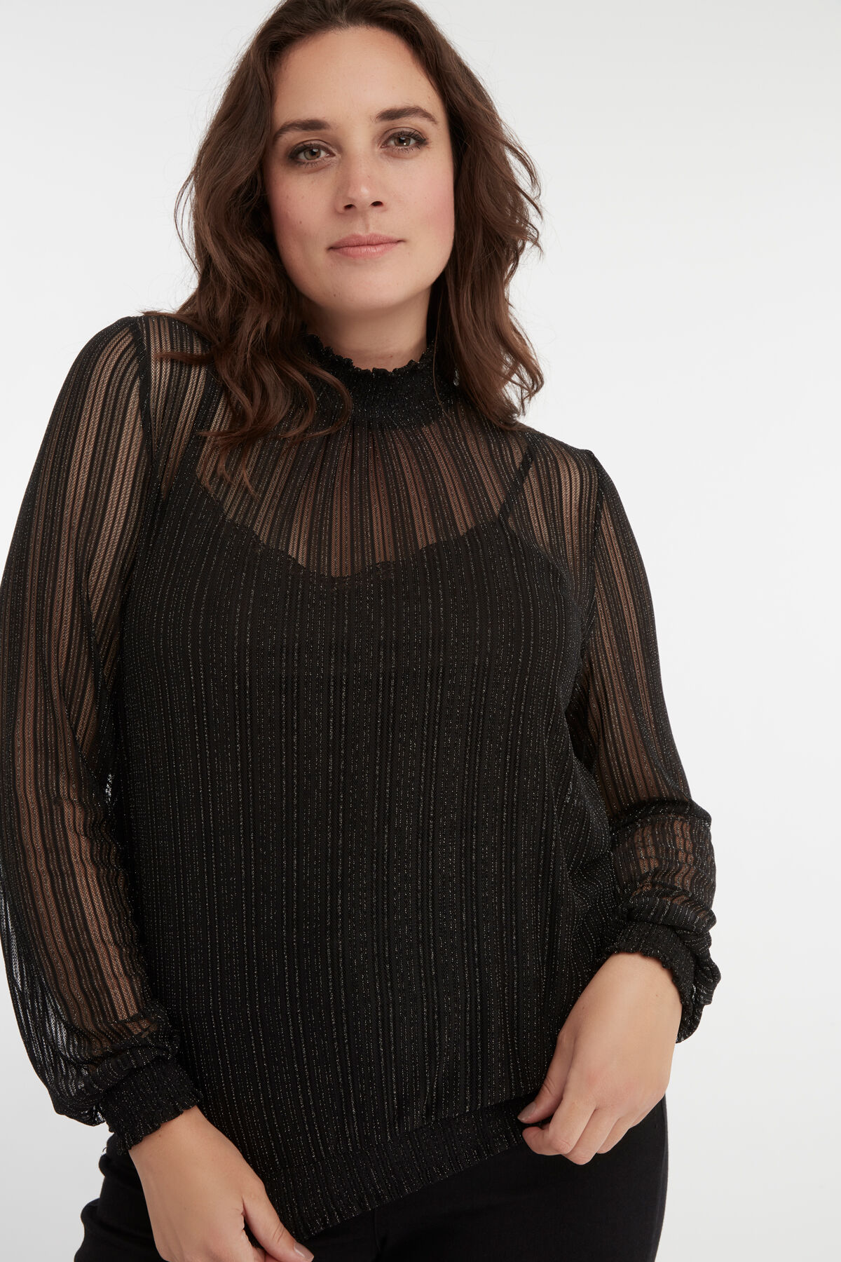 Haut &agrave; col montant image number 4