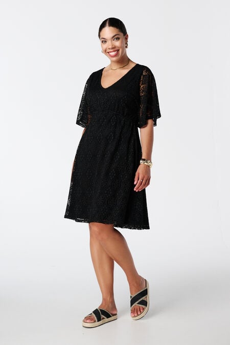 Robe en dentelle extensible Robe en dentelle extensible