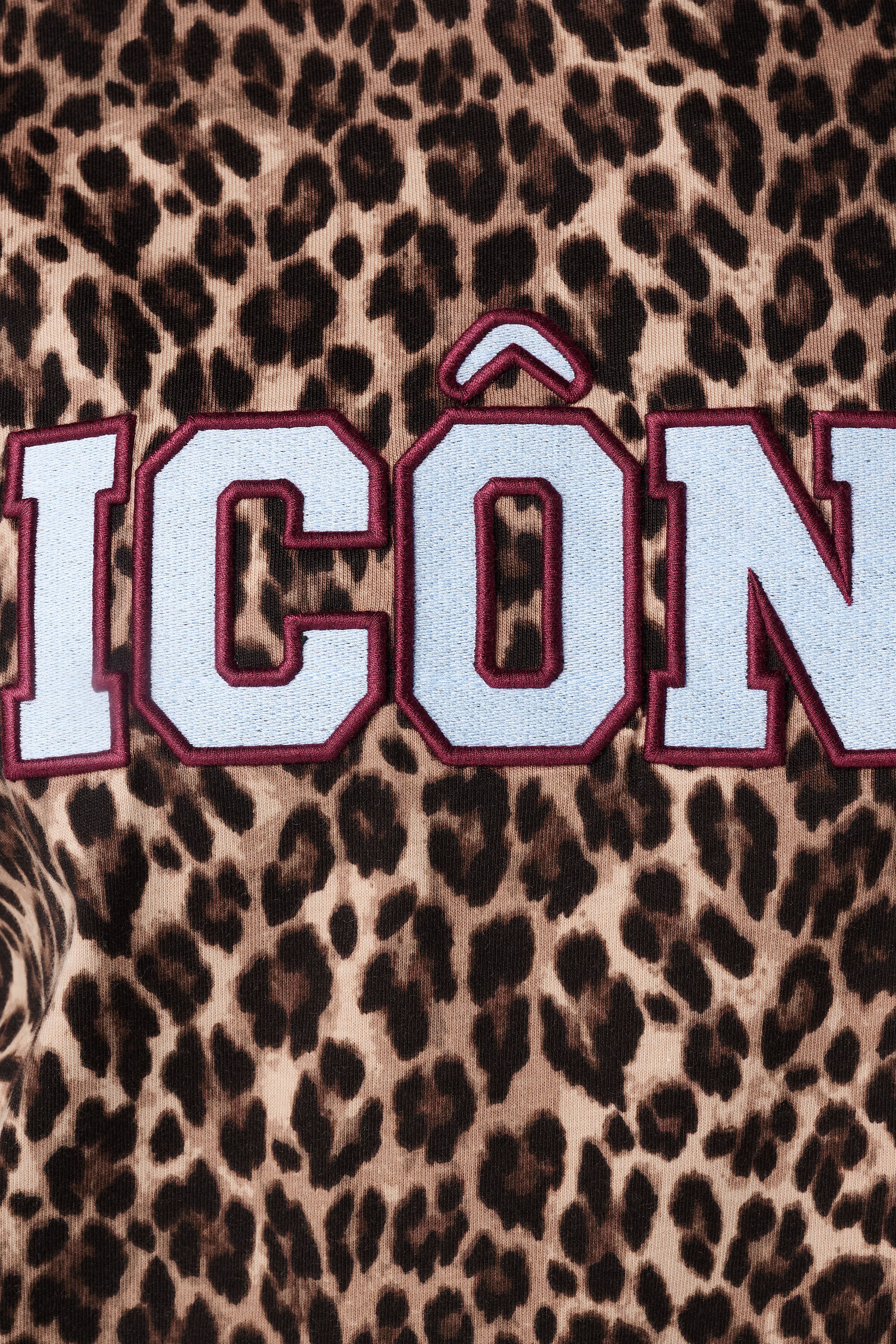 T-shirt &agrave; imprim&eacute; animalier image number 6