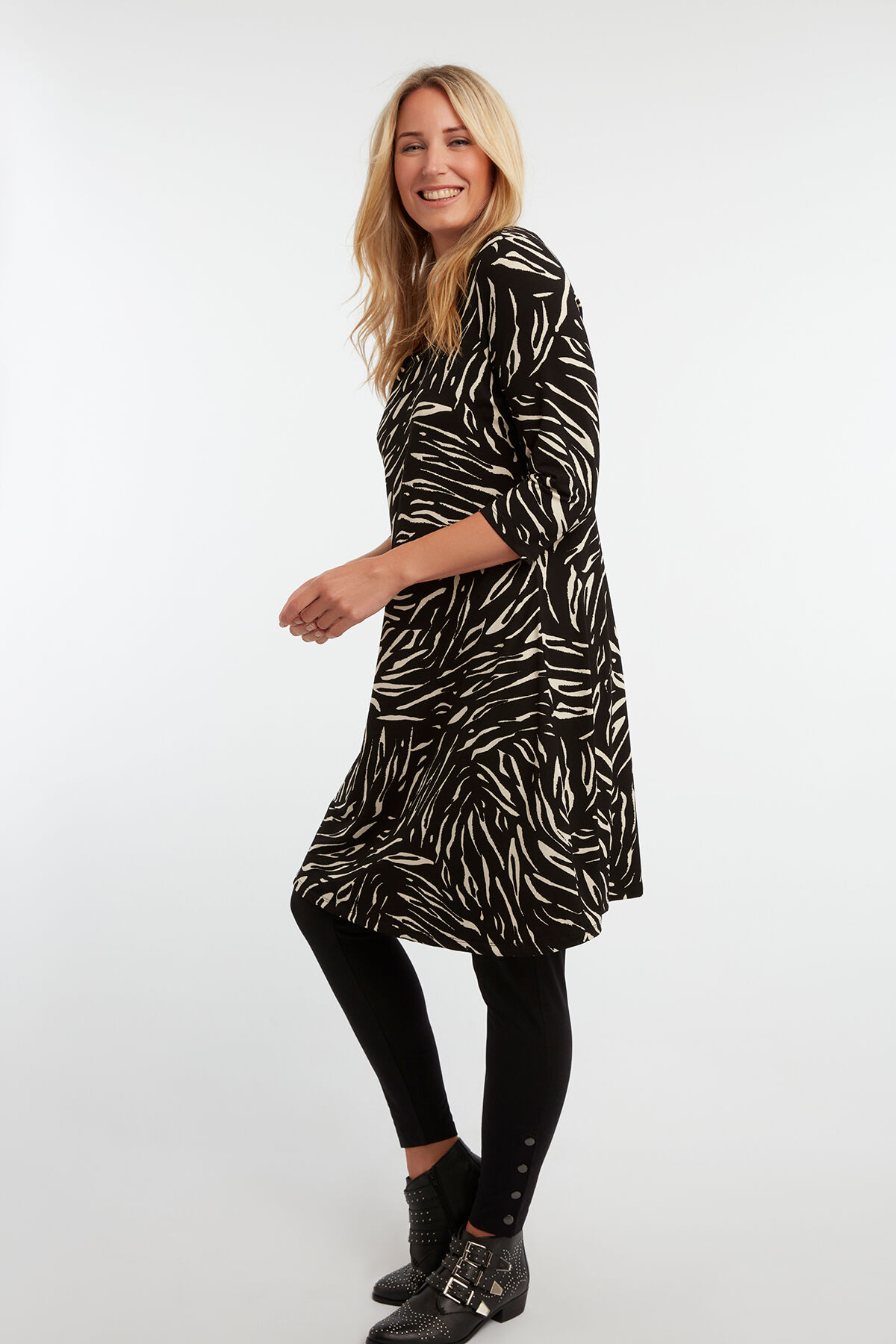 Robe tunique imprim&eacute;e image number 3