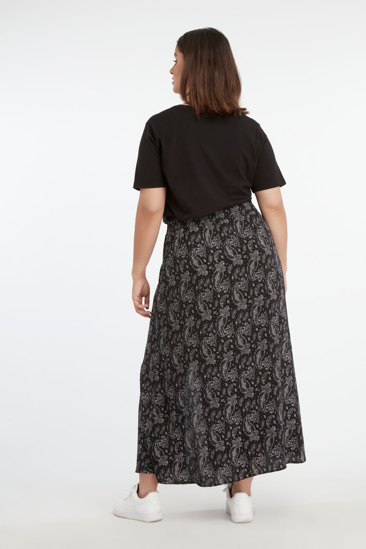 Jupe boutonn&eacute;e &agrave; imprim&eacute; cachemire image number 4