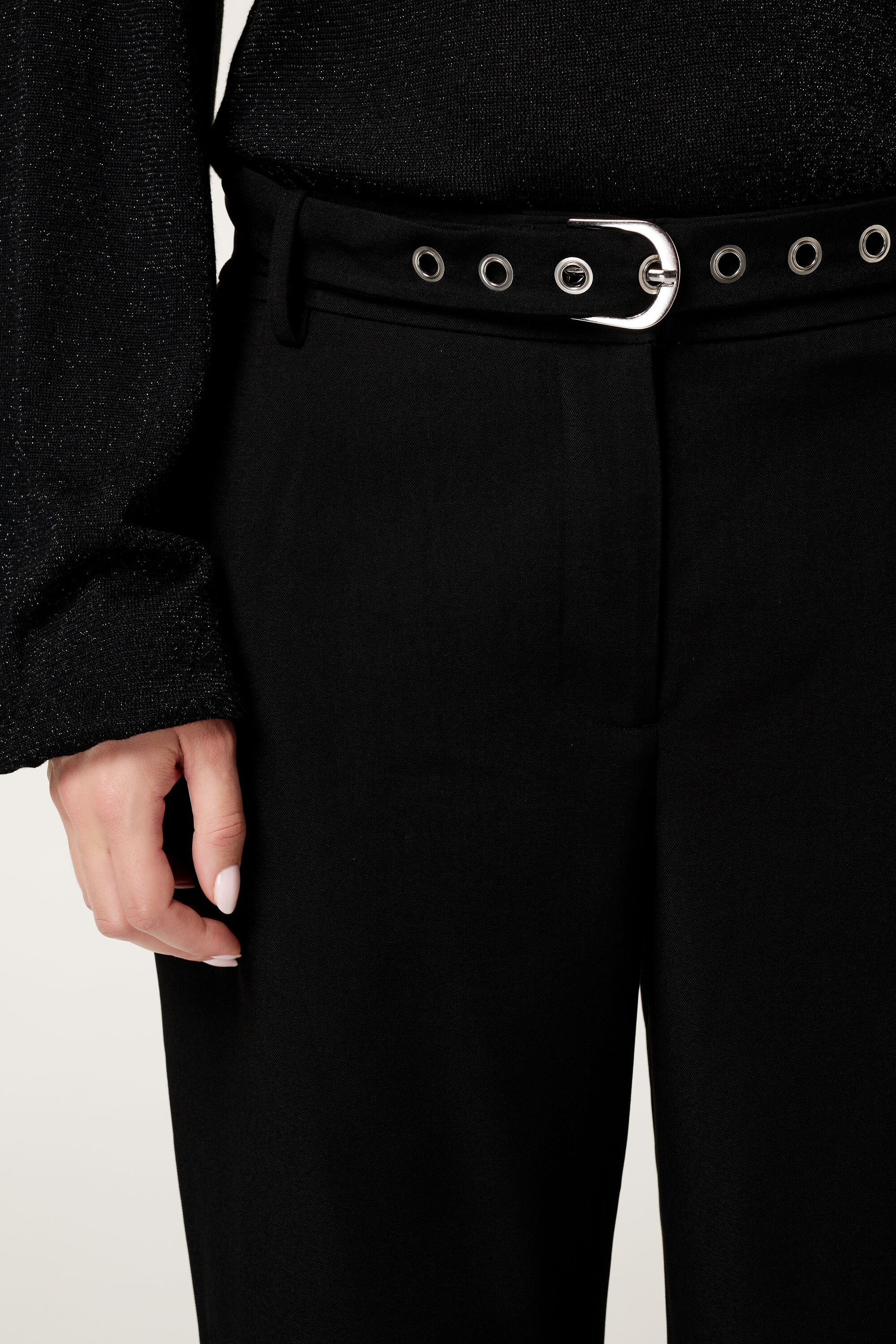 Pantalon avec ceinture image number 4