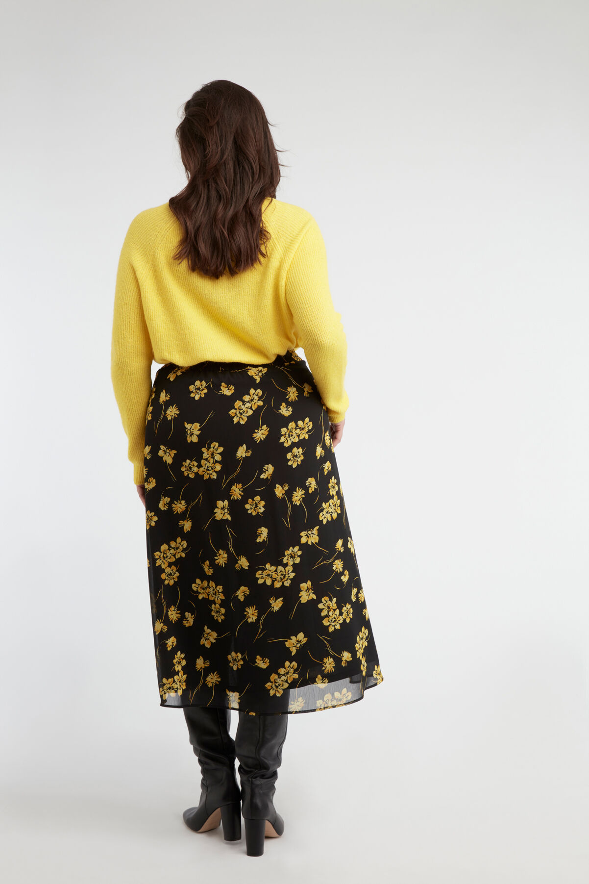 Jupe florale avec boutons image number 3