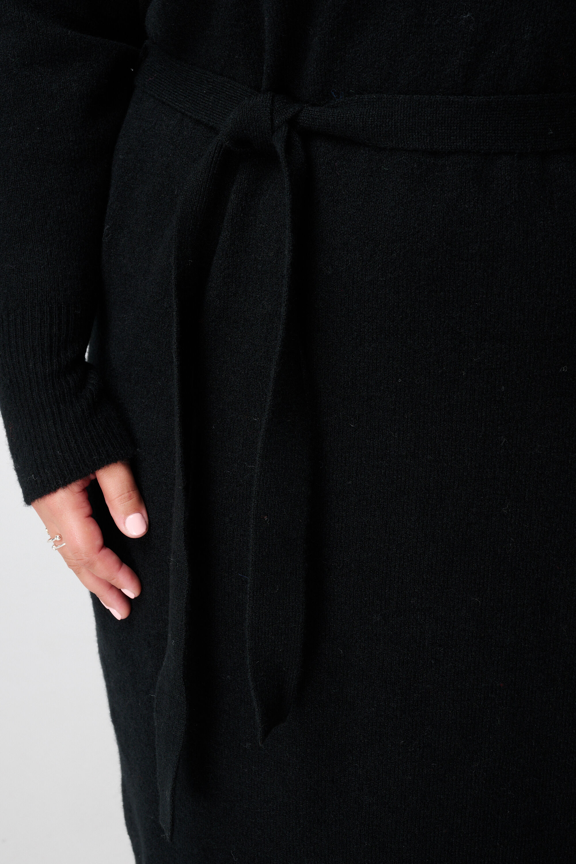 Robe polo en tricot avec ceinture image number 6