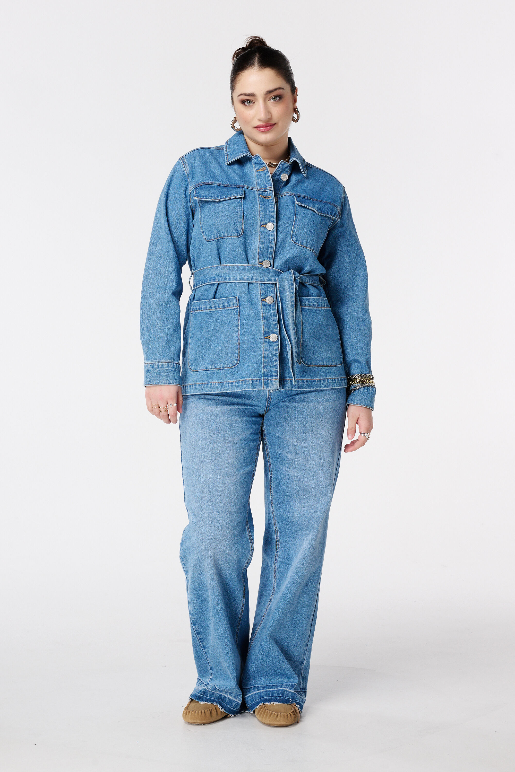 Veste en jean avec ceinture image number 5