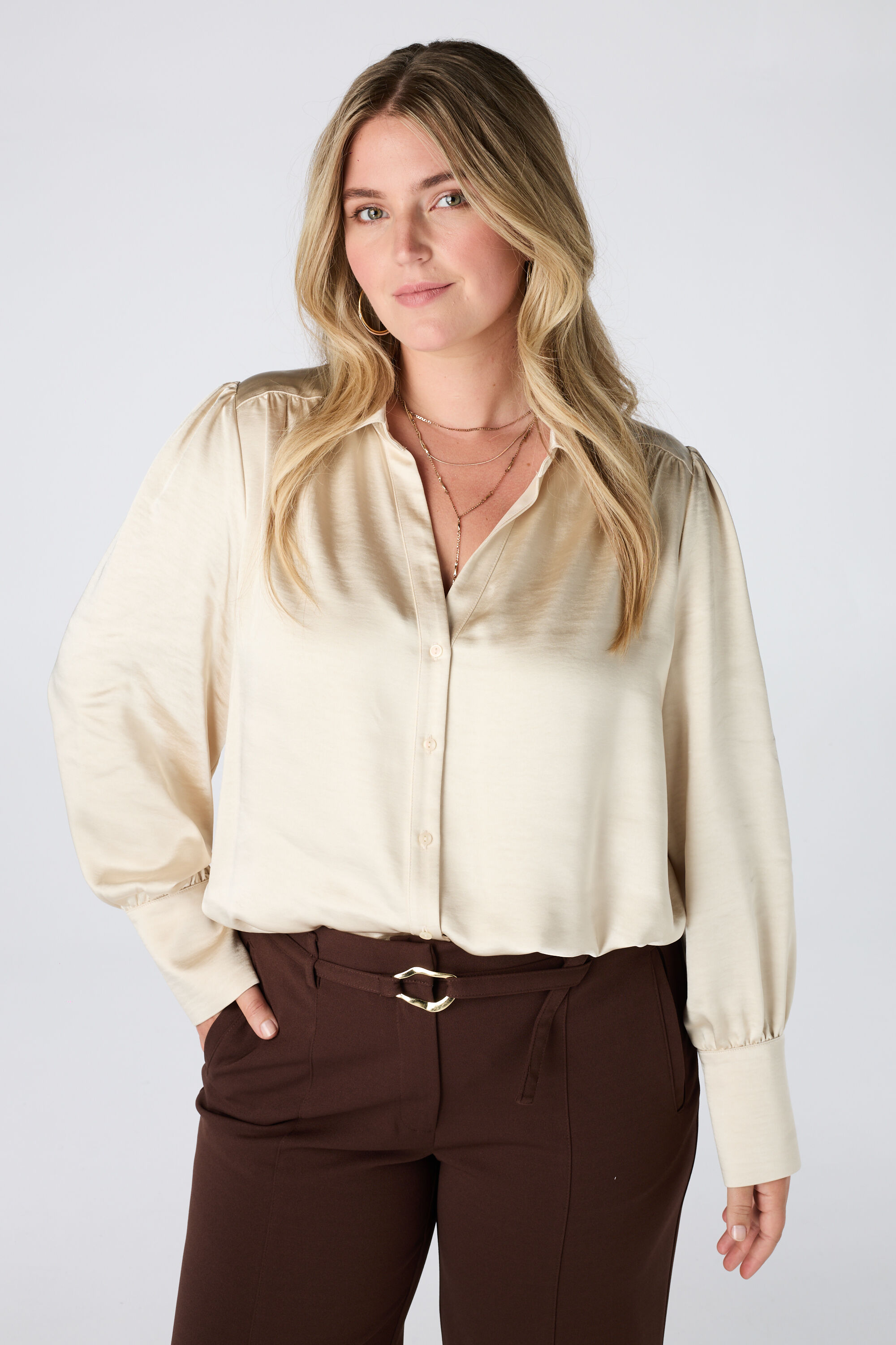 Blouse aspect satin