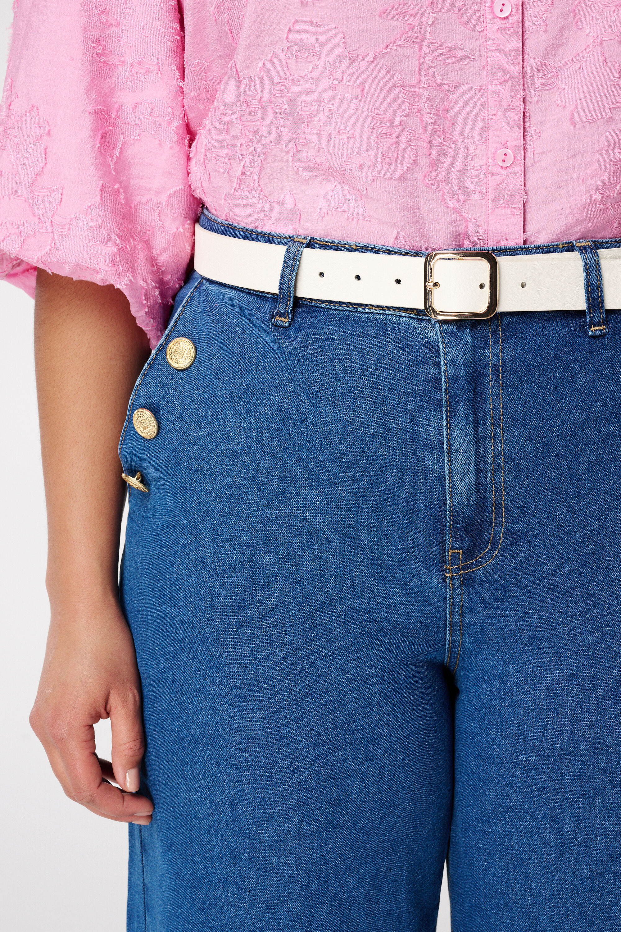 Ceinture en simili cuir avec boucle dor&eacute;e image number 2