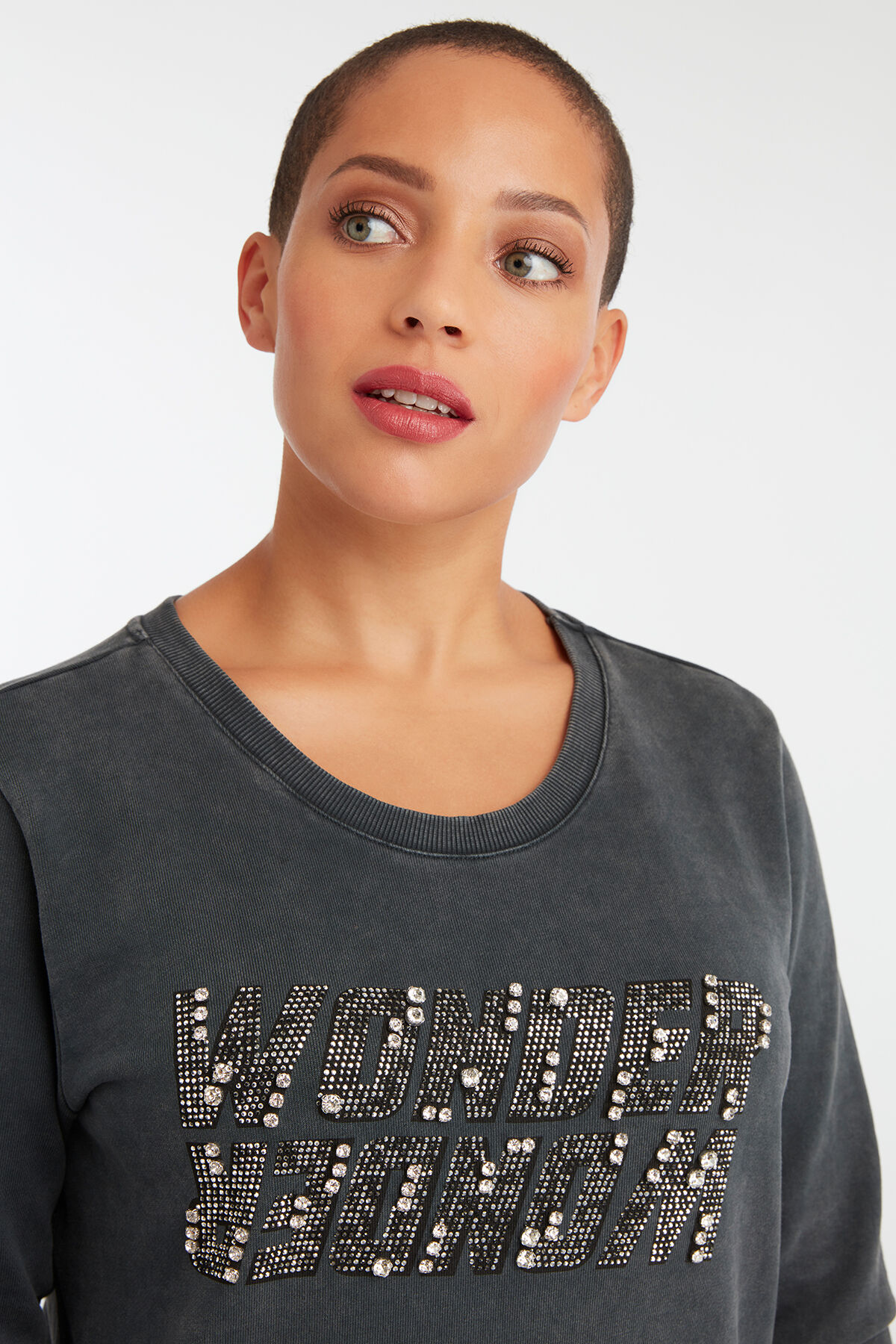 Robe pull image number 5