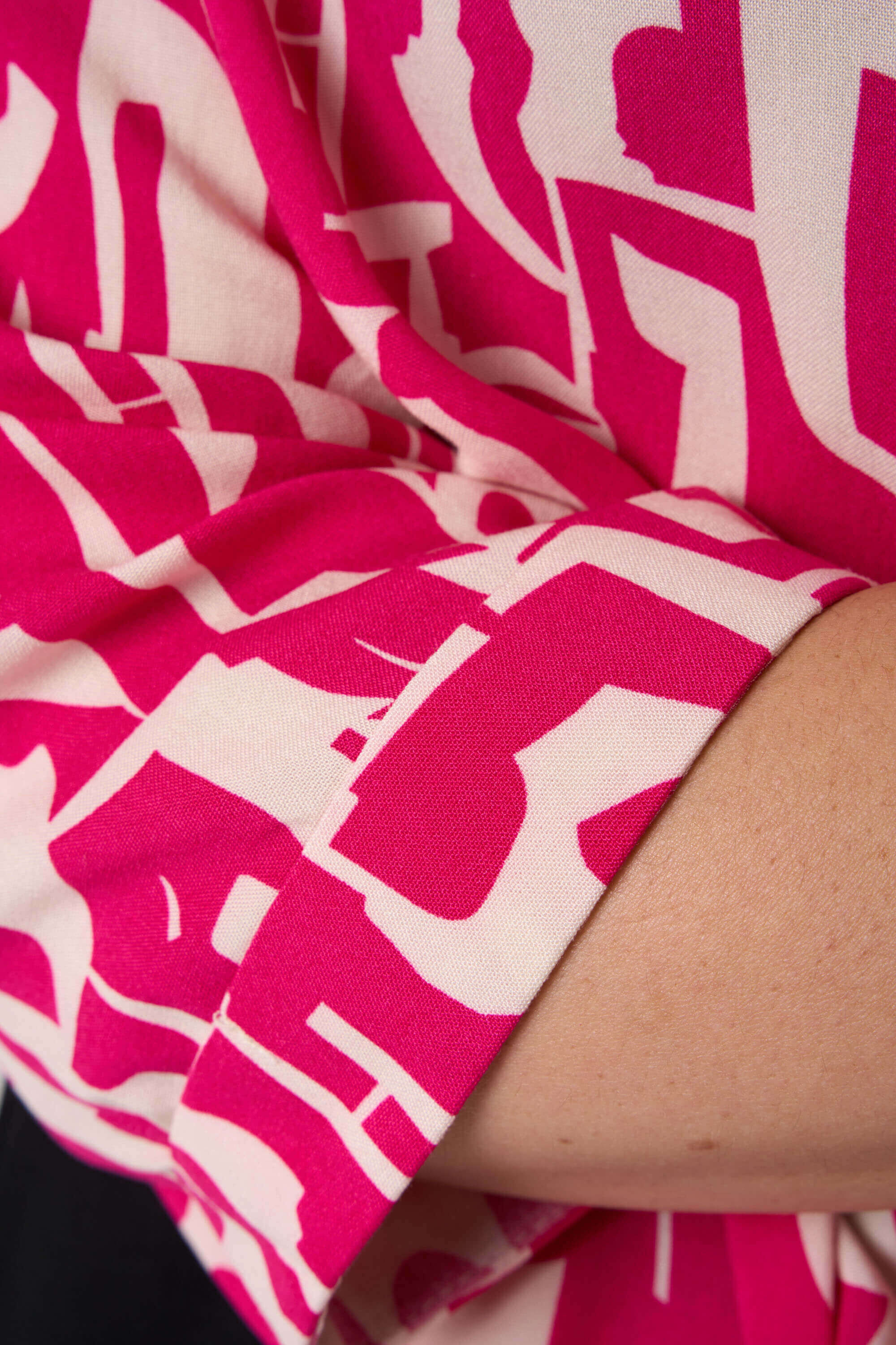 Chemisier &agrave; imprim&eacute; graphique image number 5