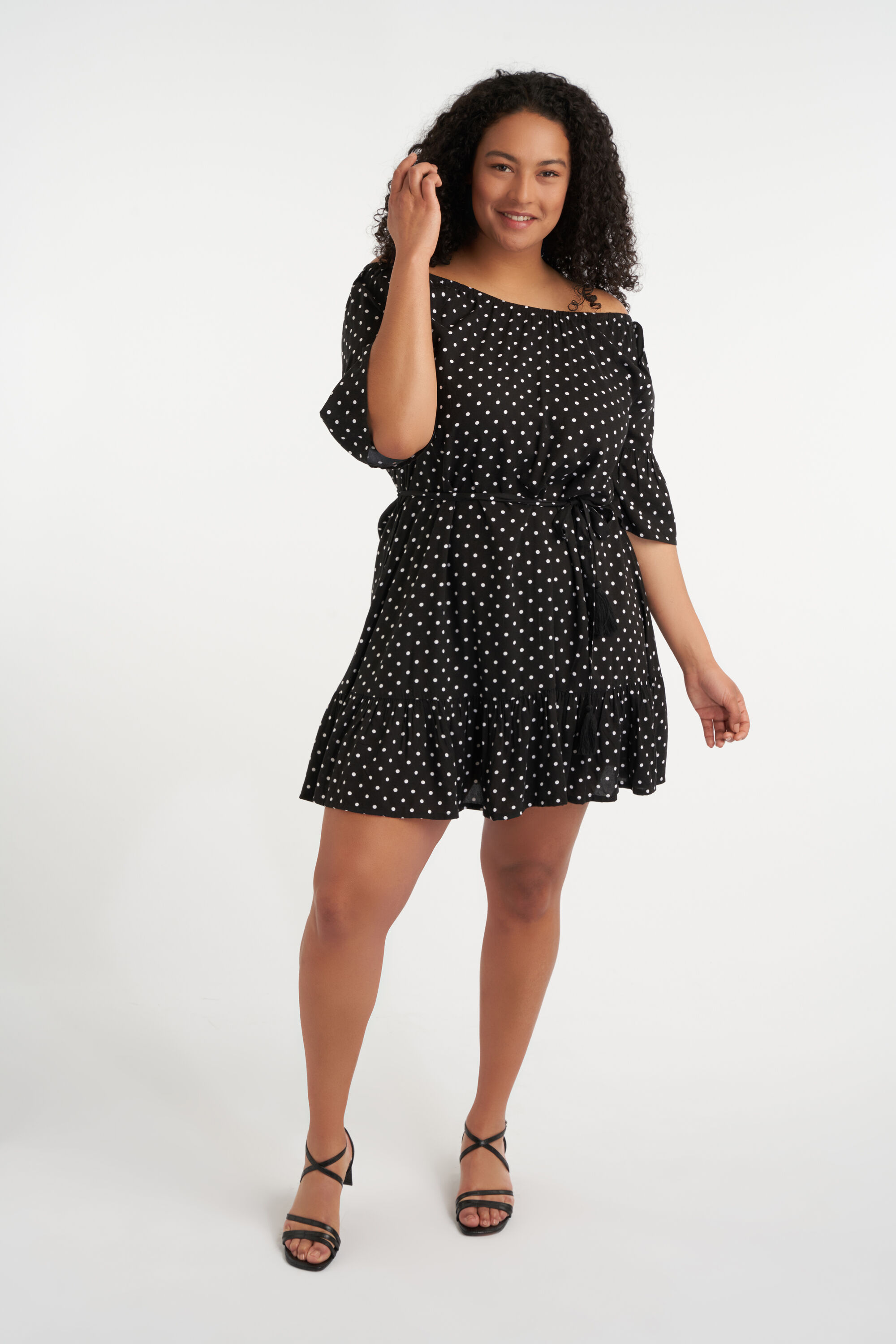 Robe imprim&eacute;e &agrave; &eacute;paules d&eacute;nud&eacute;es image number 5