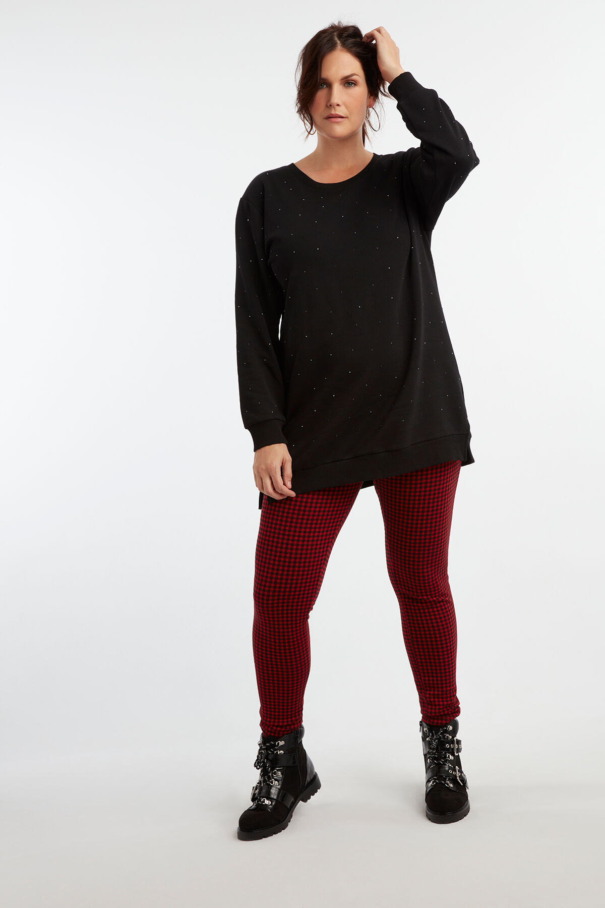 Pull avec clous image number 3