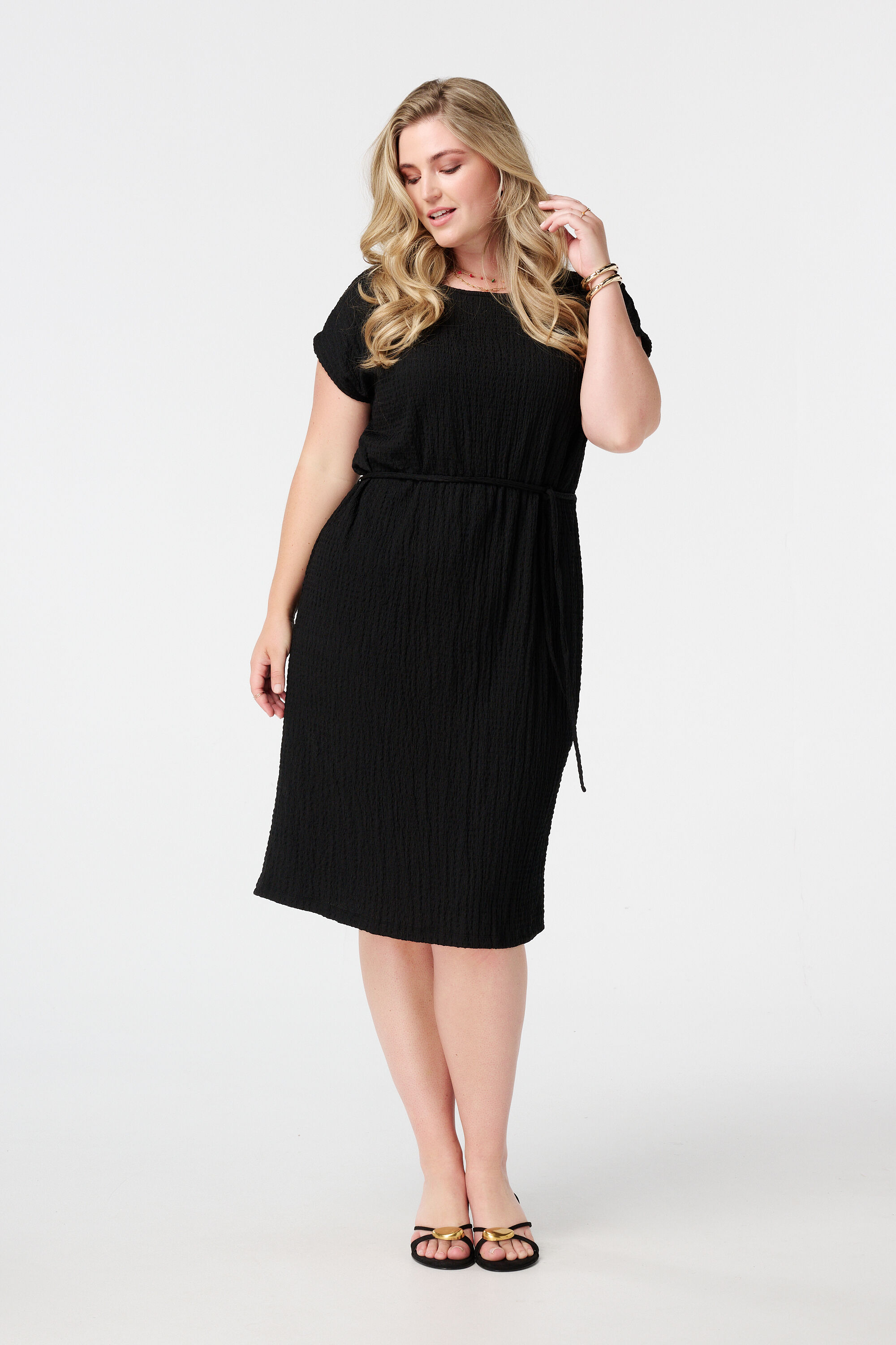 Robe midi avec cordon image number 5