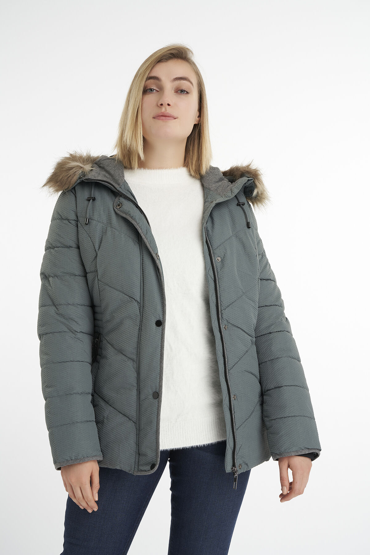 Manteau matelass&eacute; &agrave; capuche image number 7