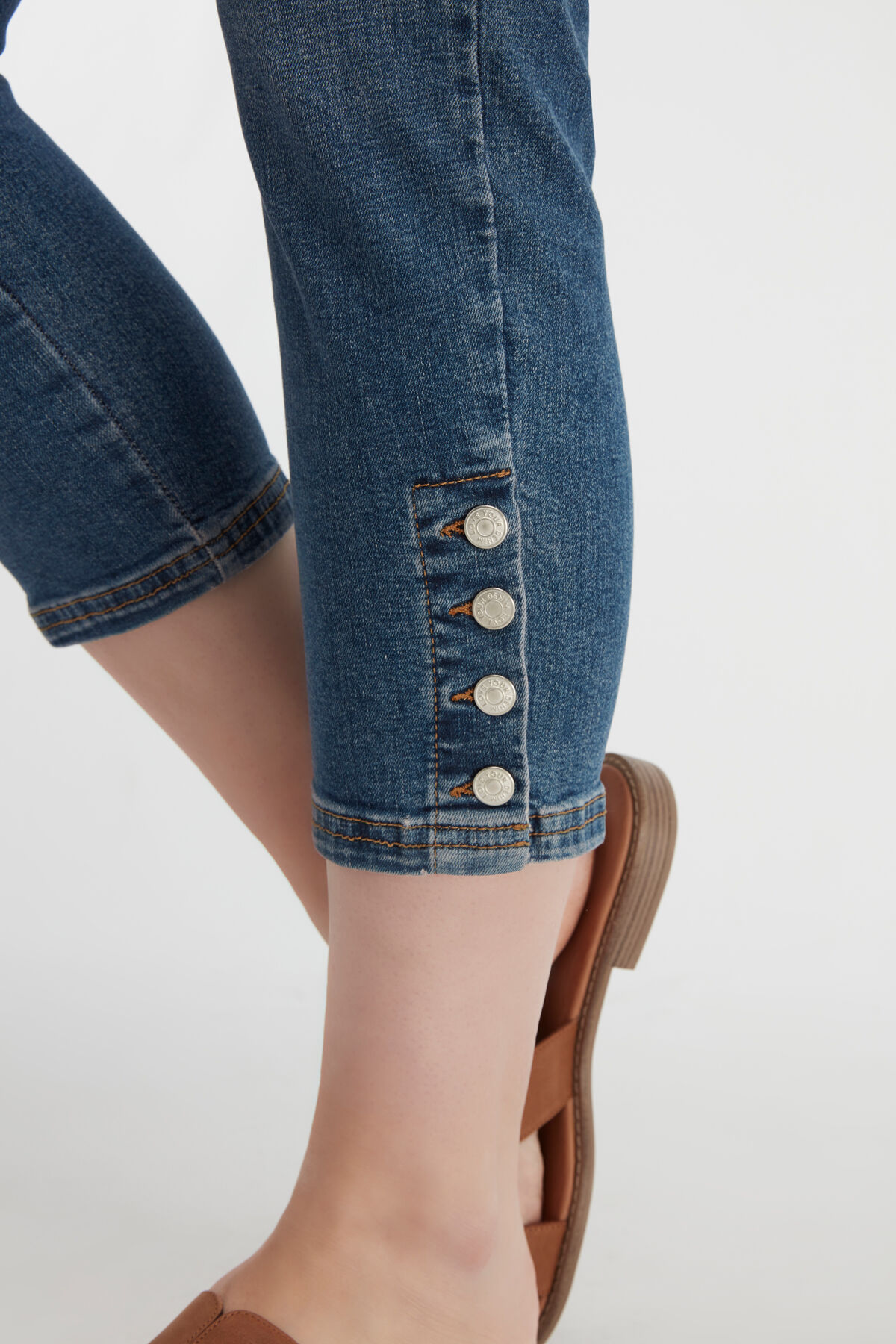 Tregging court POPPY avec boutons  image number 4