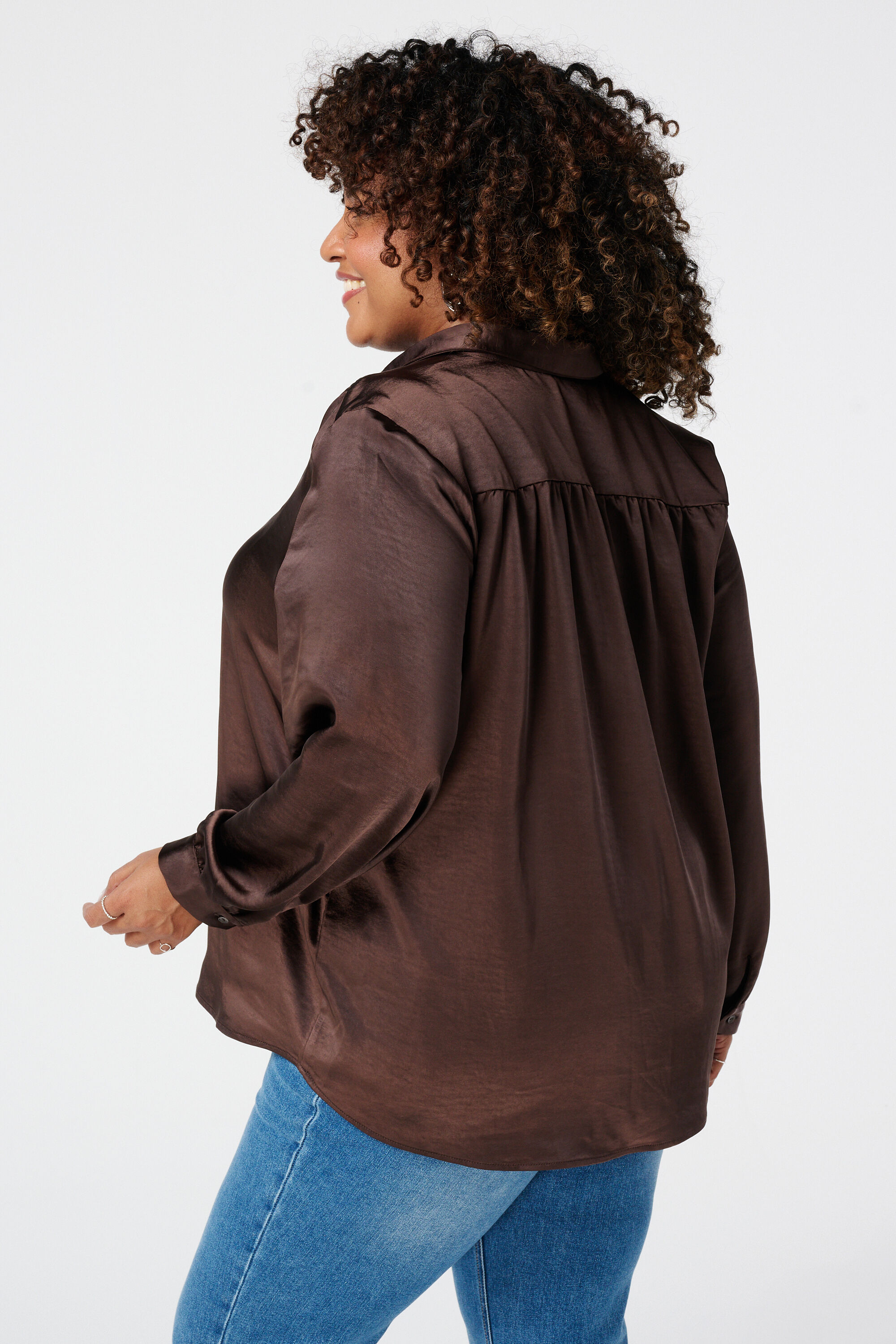 Chemisier ample en satin image number 3