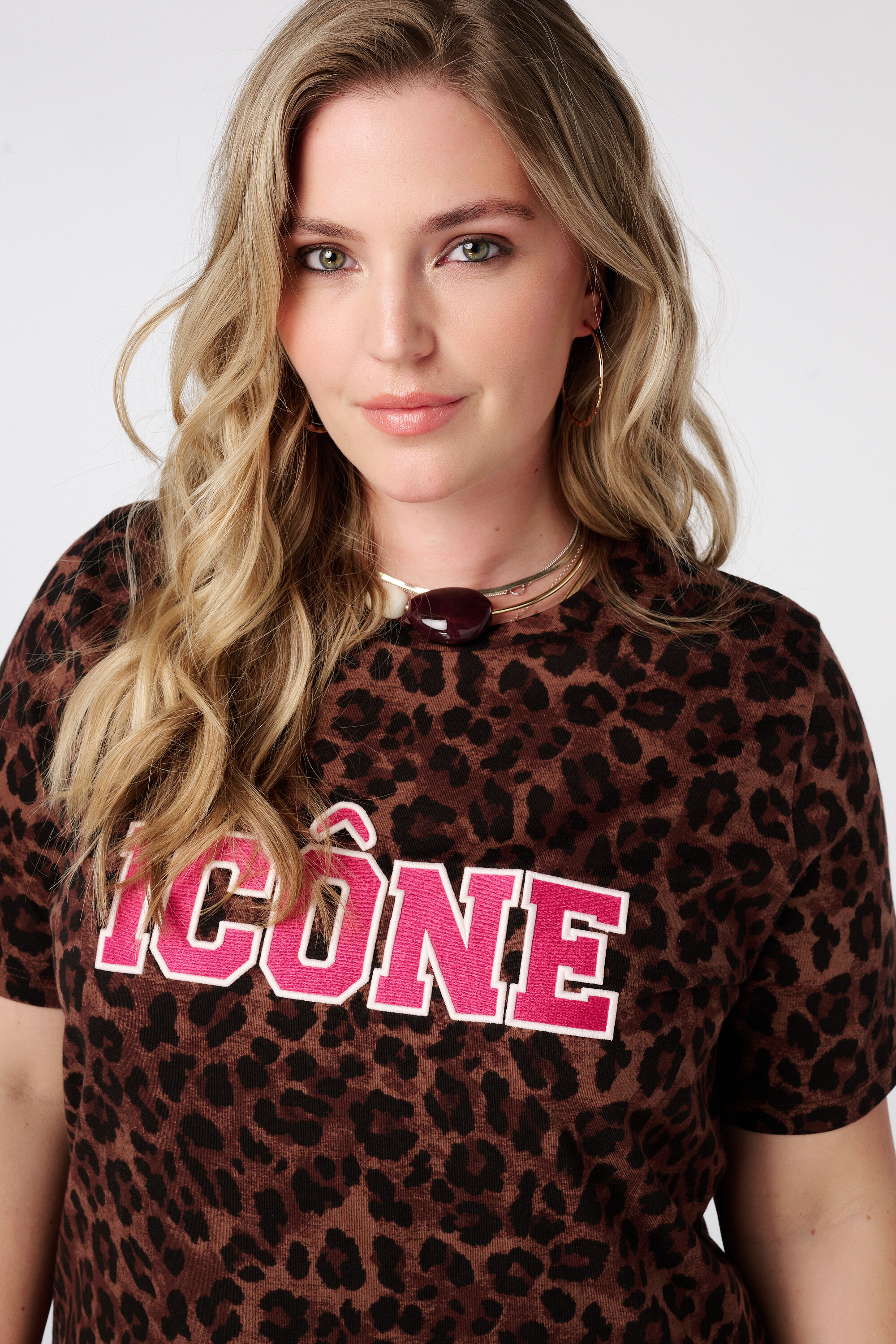 T-shirt &agrave; imprim&eacute; animalier image number 4