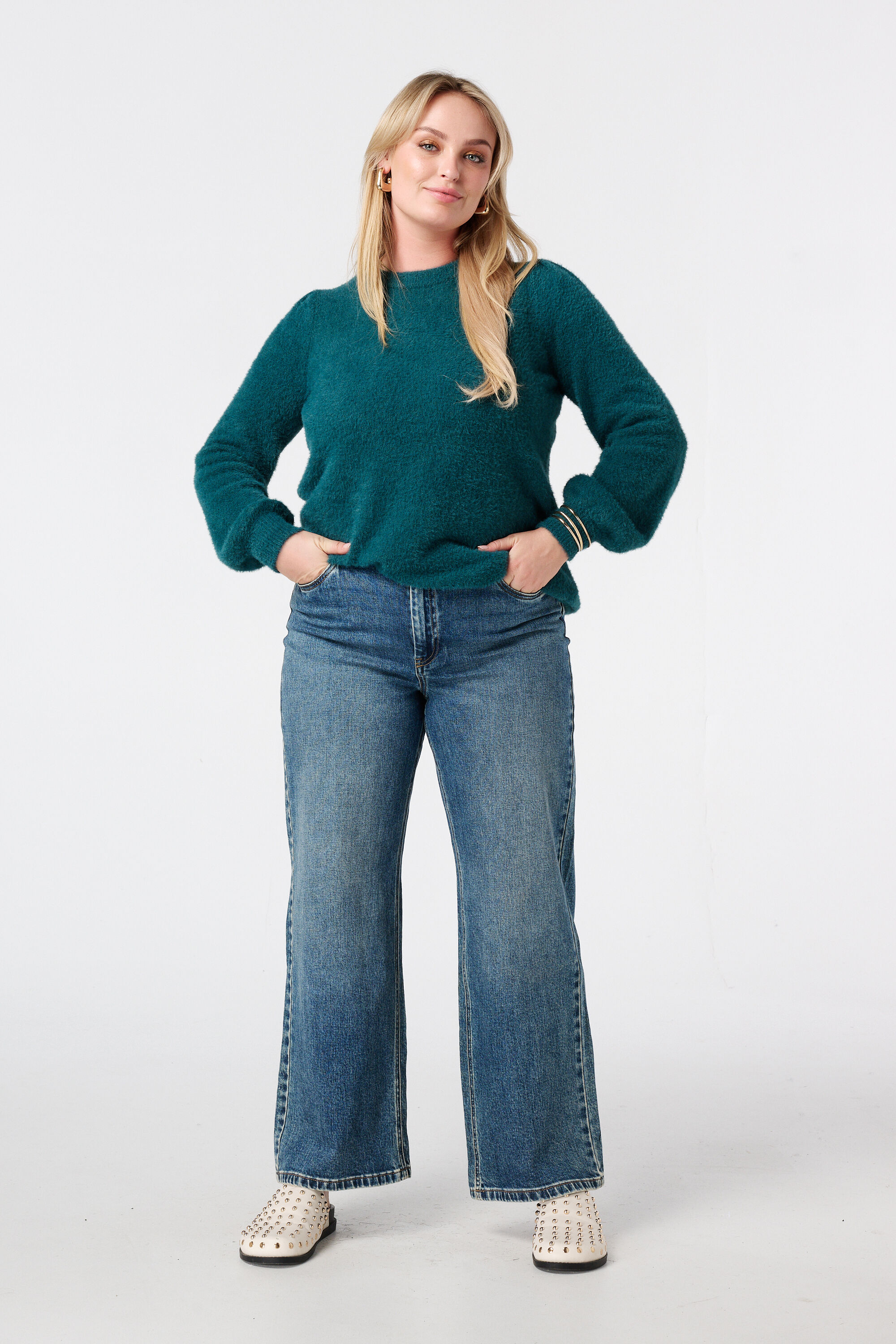 Pull tricot&eacute; en fil doux image number 5