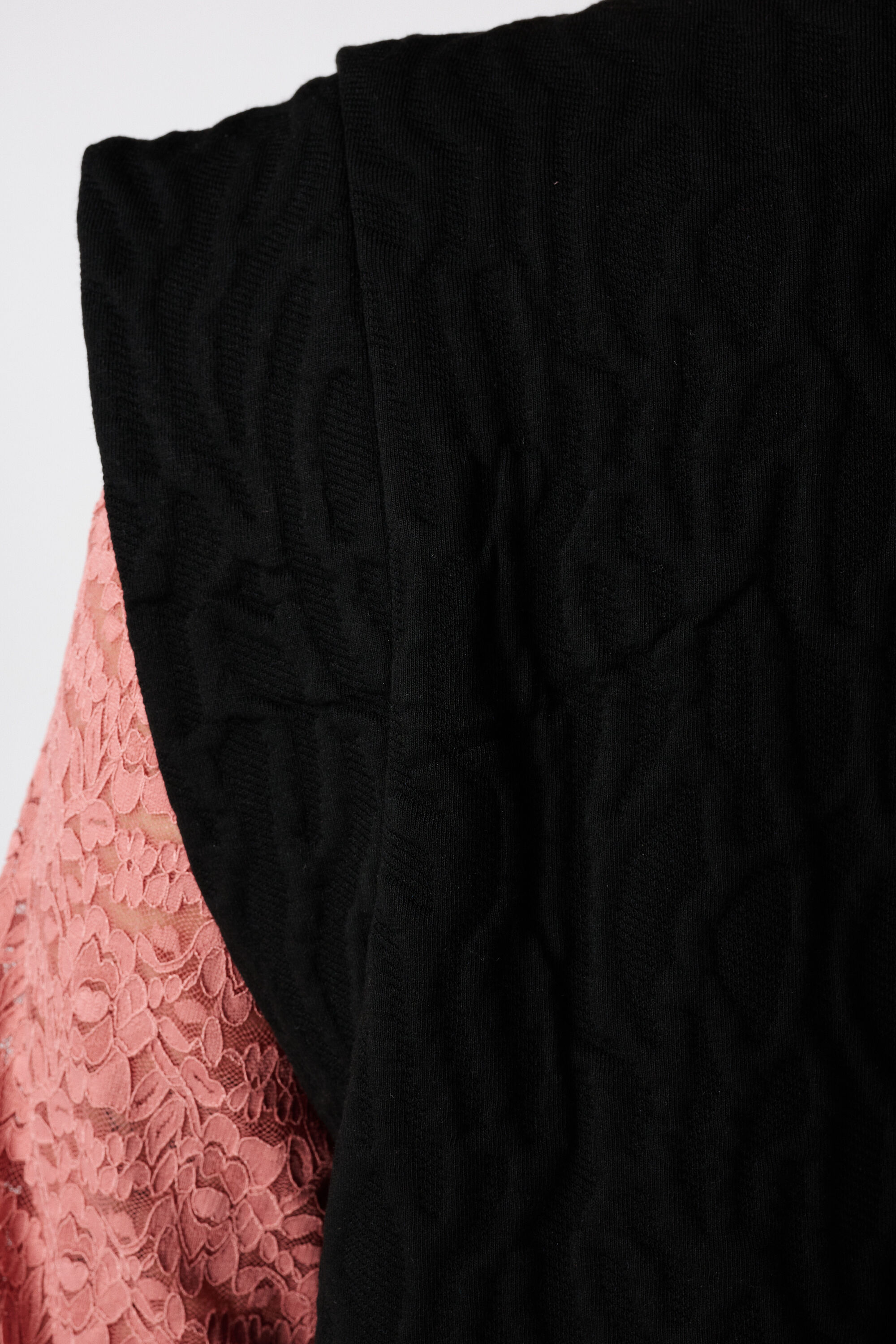 Gilet textur&eacute; image number 6