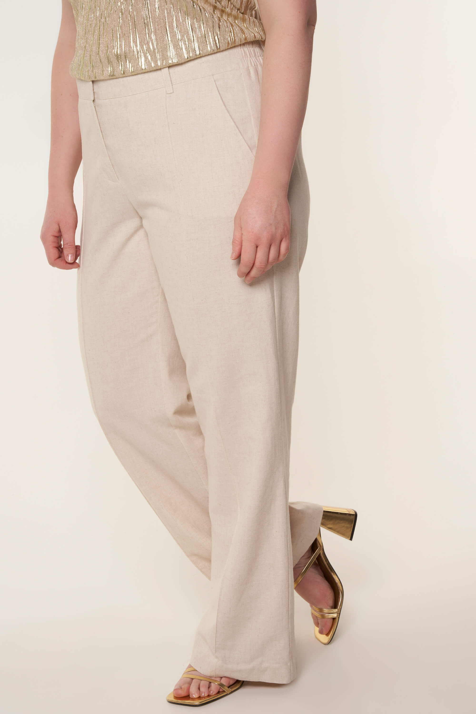 Pantalon en lin image number 6