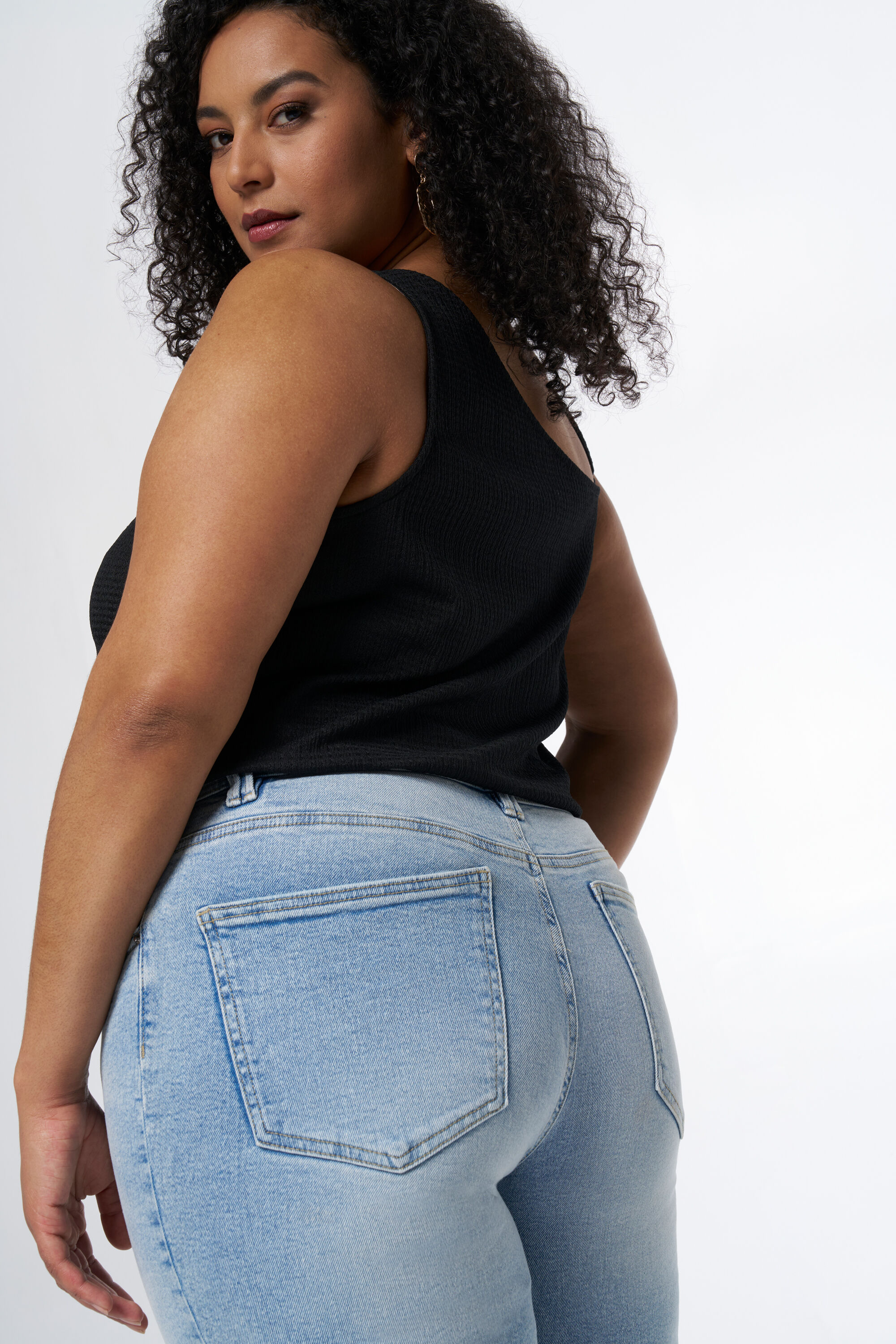 Short en denim jambes longues image number 4